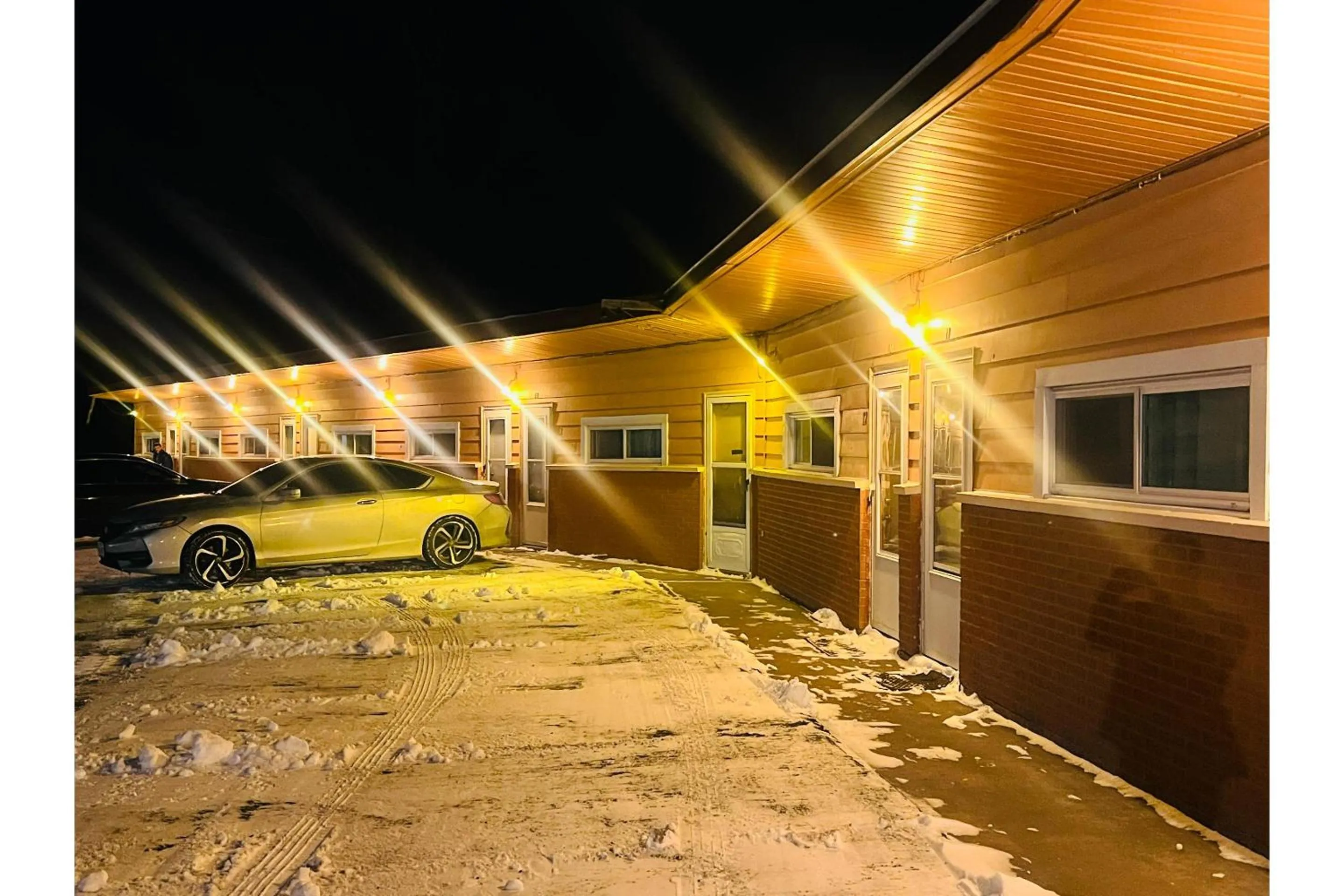 Parking in Capital O Sparta Motel Near Carbondale