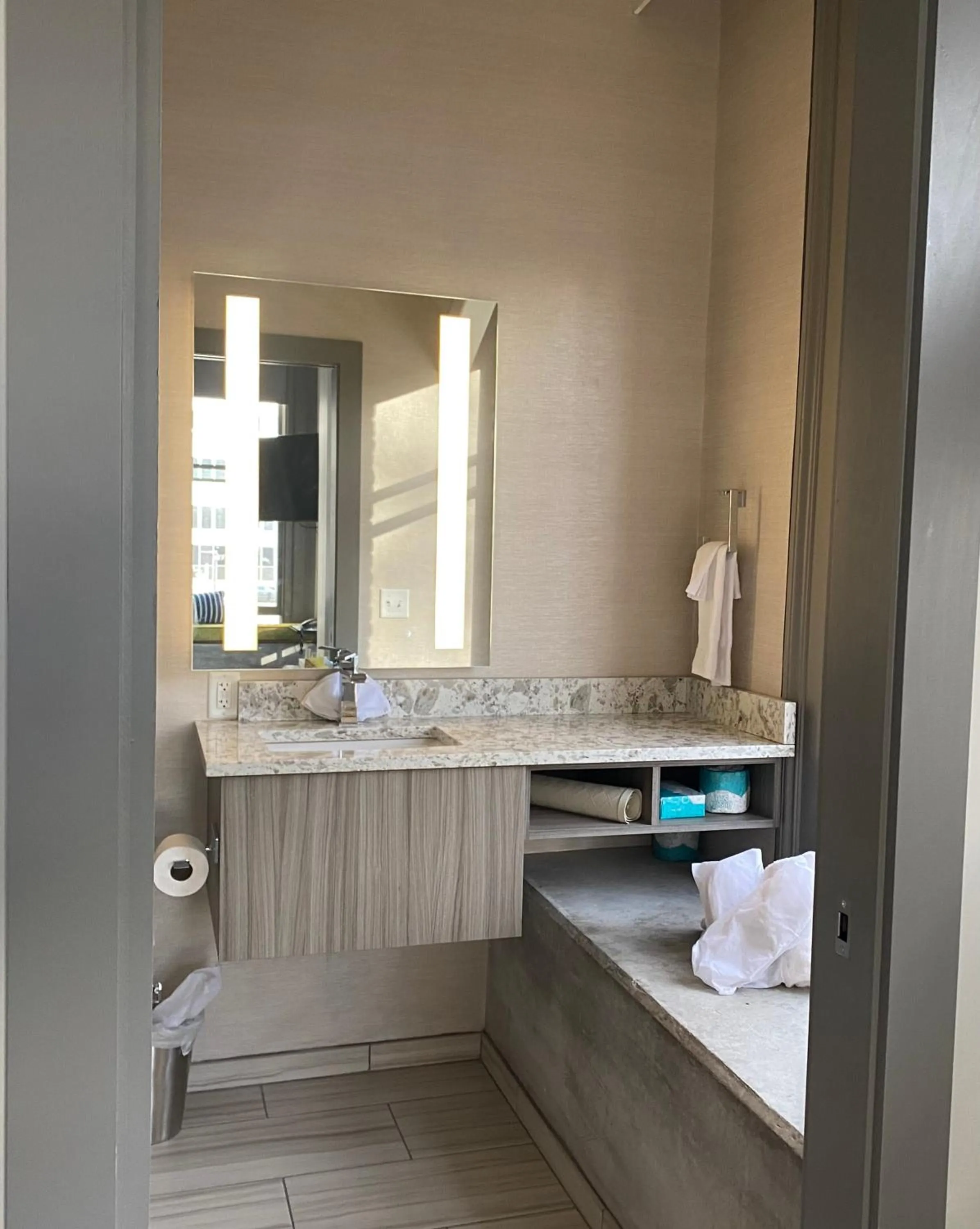 Bathroom in Harlow Hotel