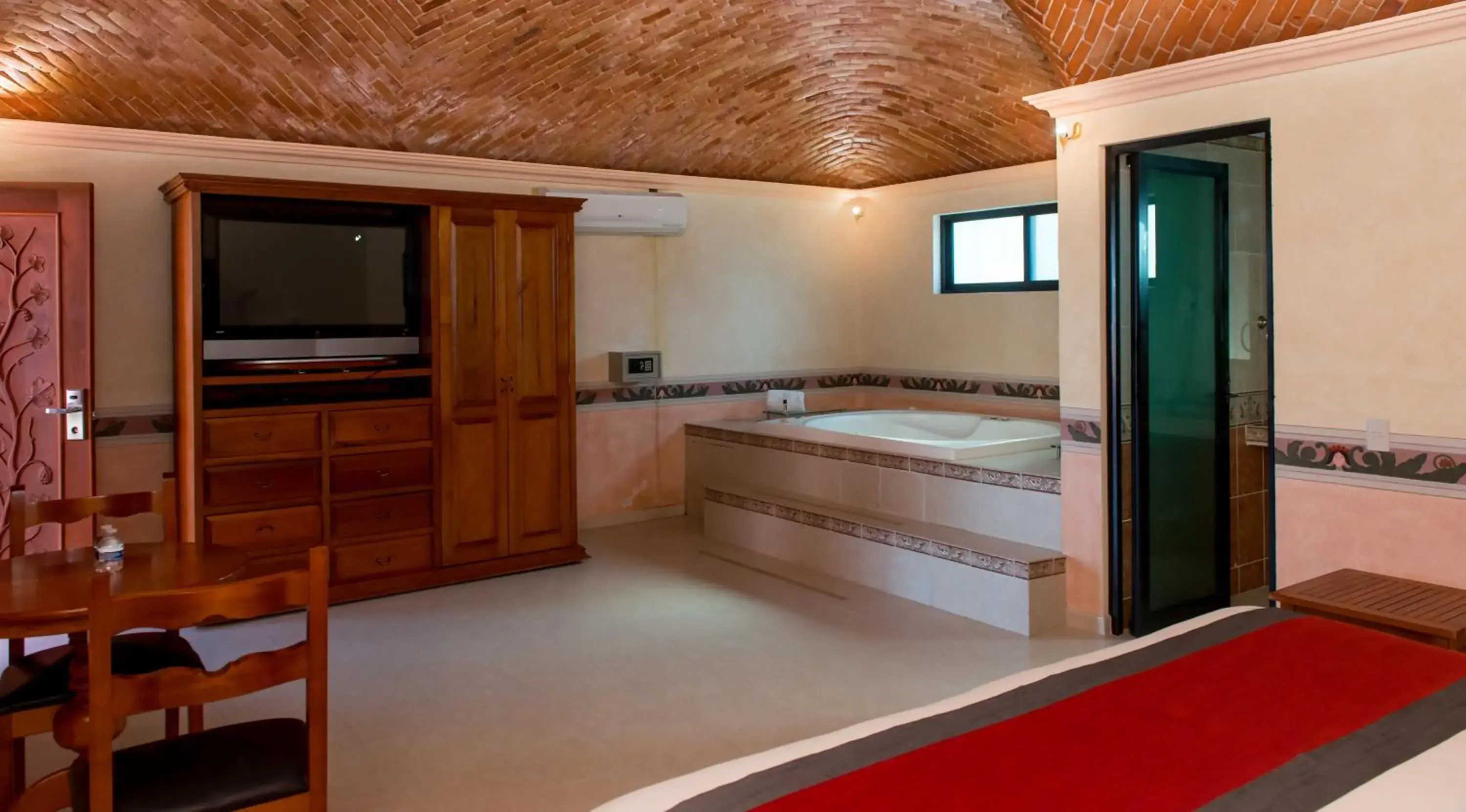 King Suite with Spa Bath in HOTEL & SPA HACIENDA TRES VIDAS King Suite with Spa Bath in HOTEL & SPA HACIENDA TRES VIDAS