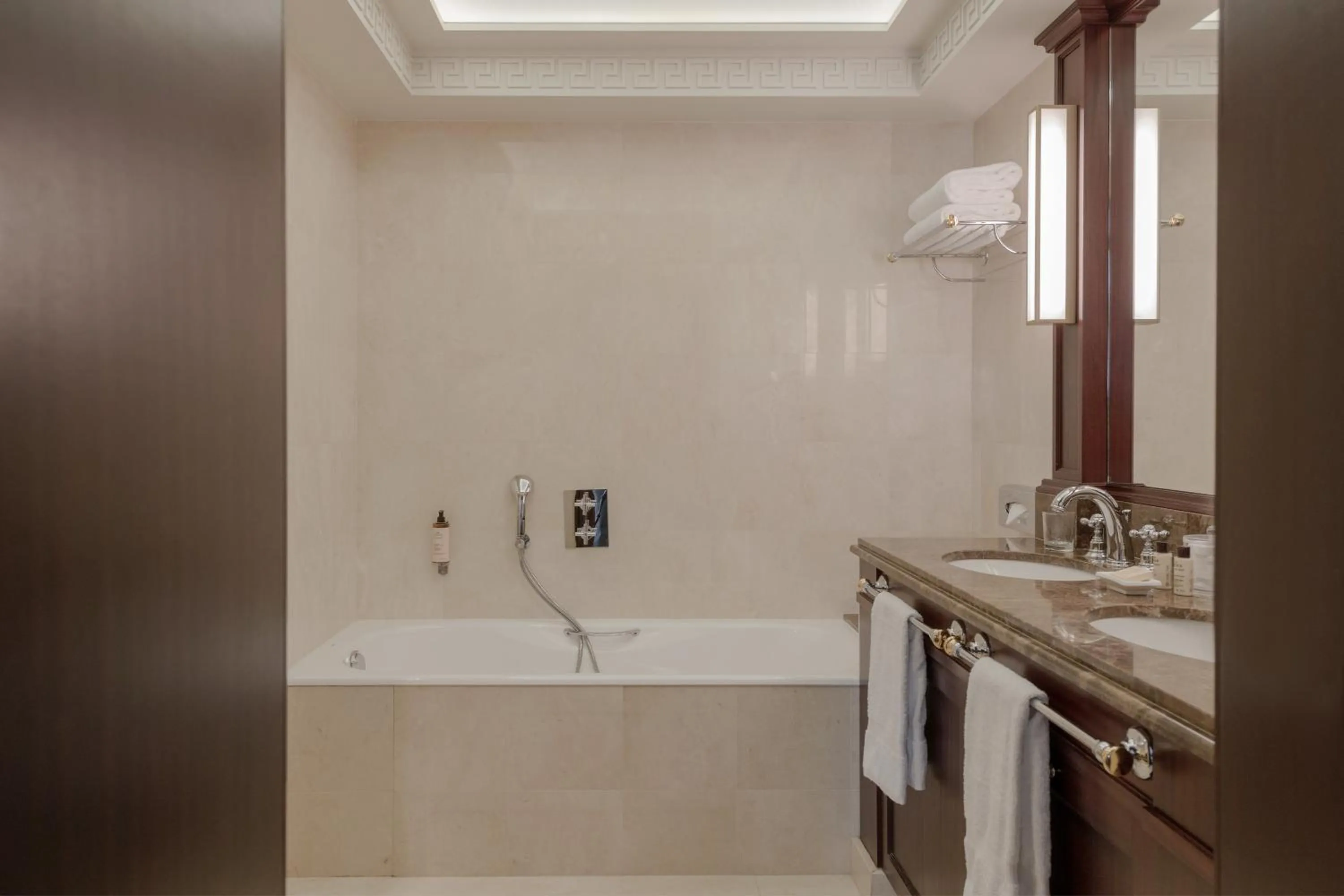 Bathroom in Hôtel Napoleon Paris