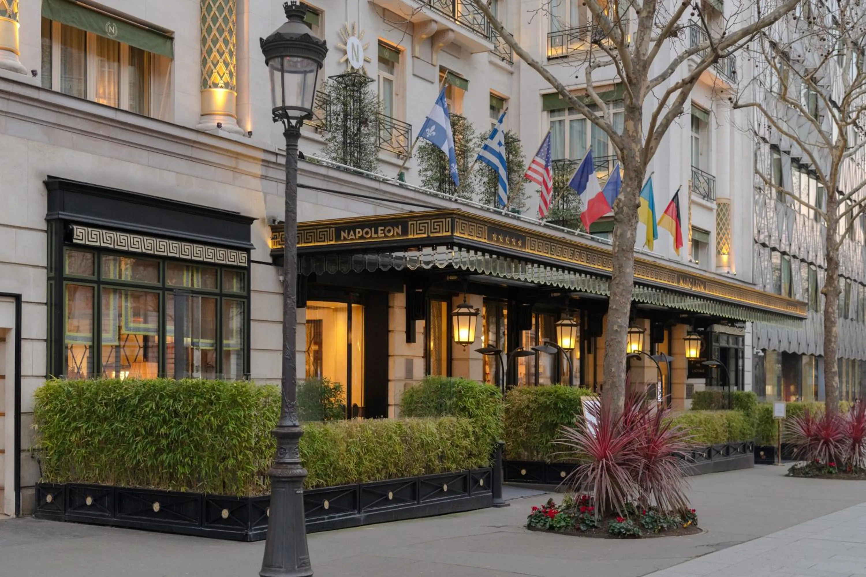 Property building in Hôtel Napoleon Paris