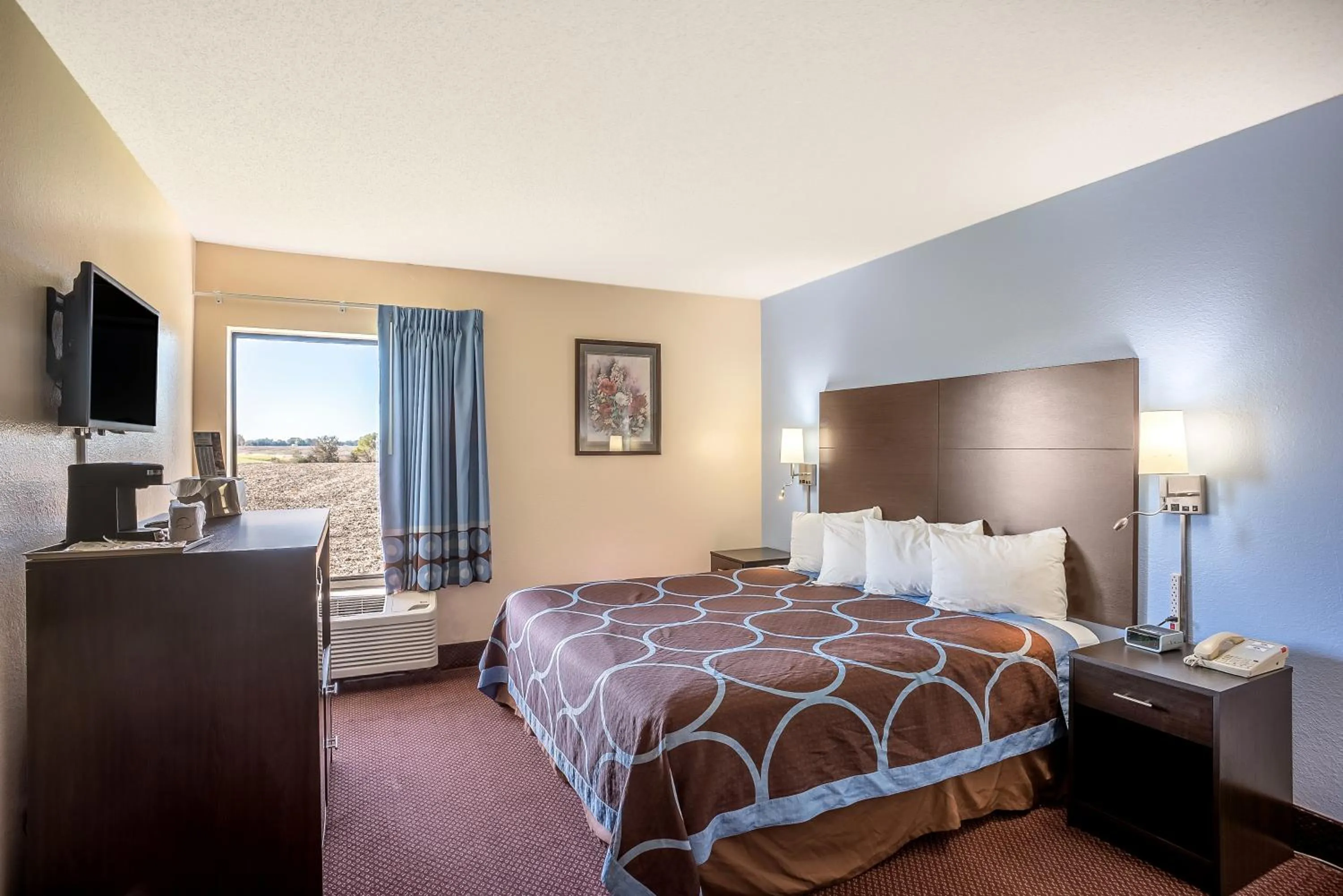 Bedroom, Bed in Americas Best Value Inn-Galesburg