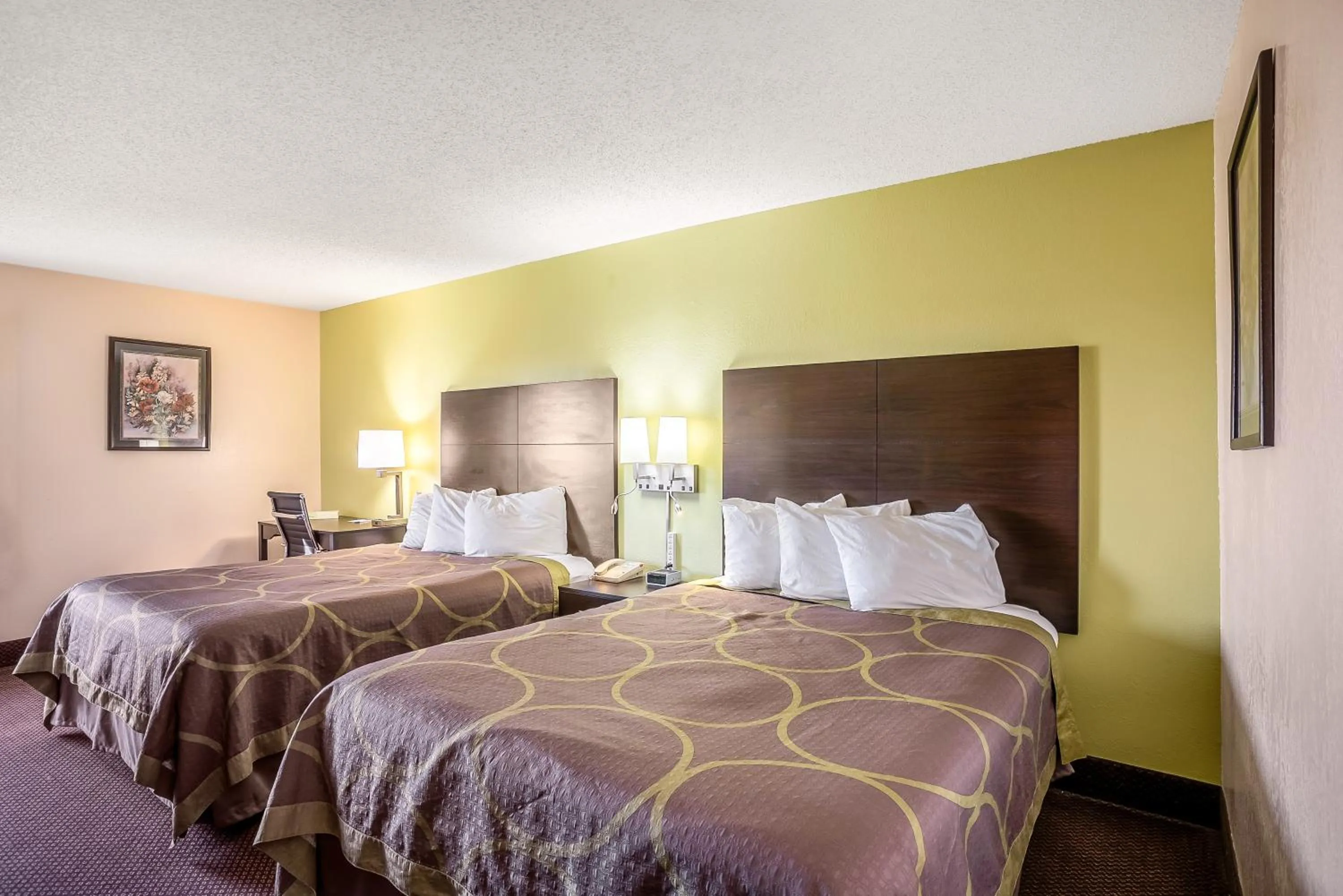 Bedroom, Bed in Americas Best Value Inn-Galesburg