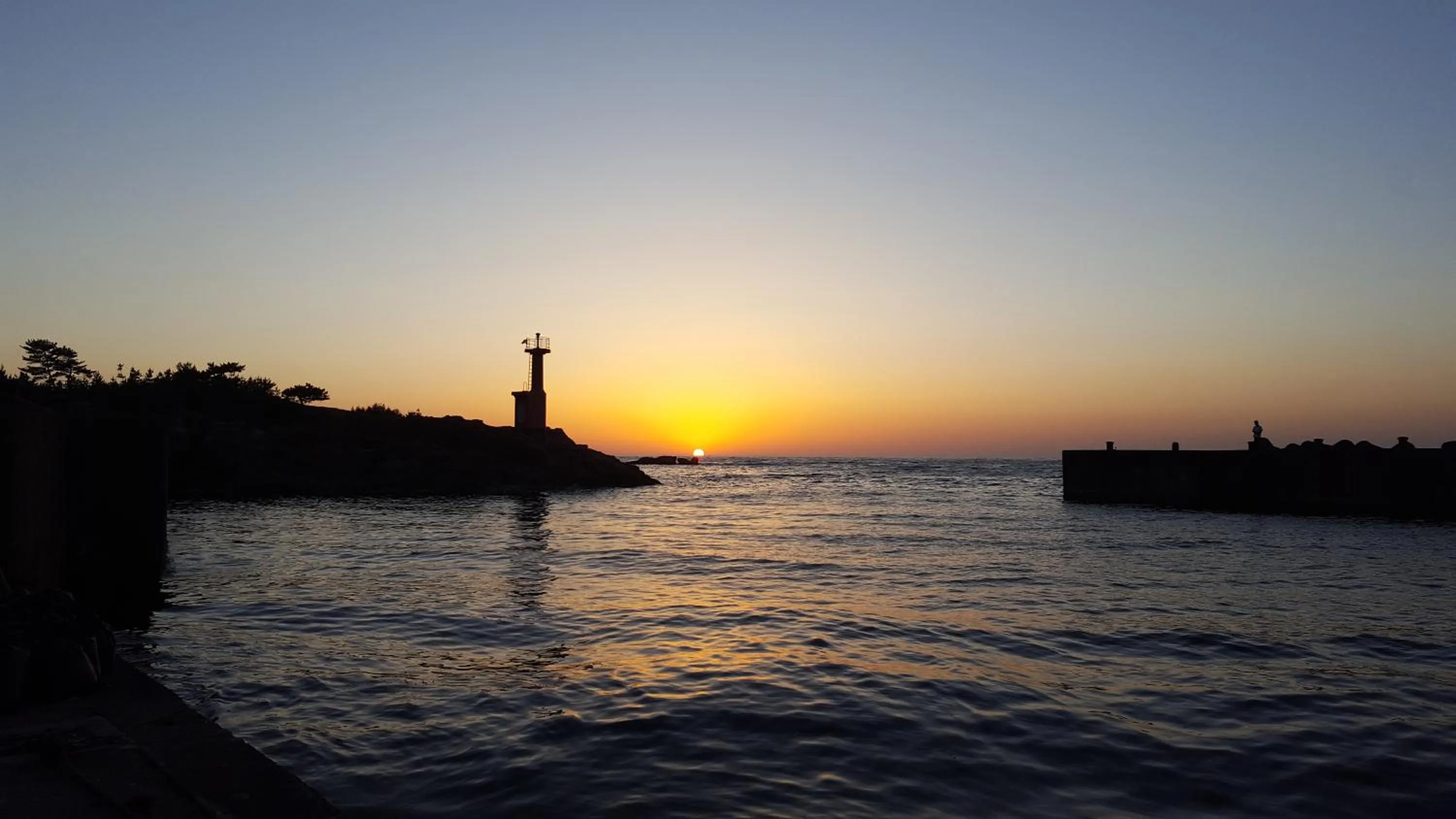Sunset in Asobi Lodge