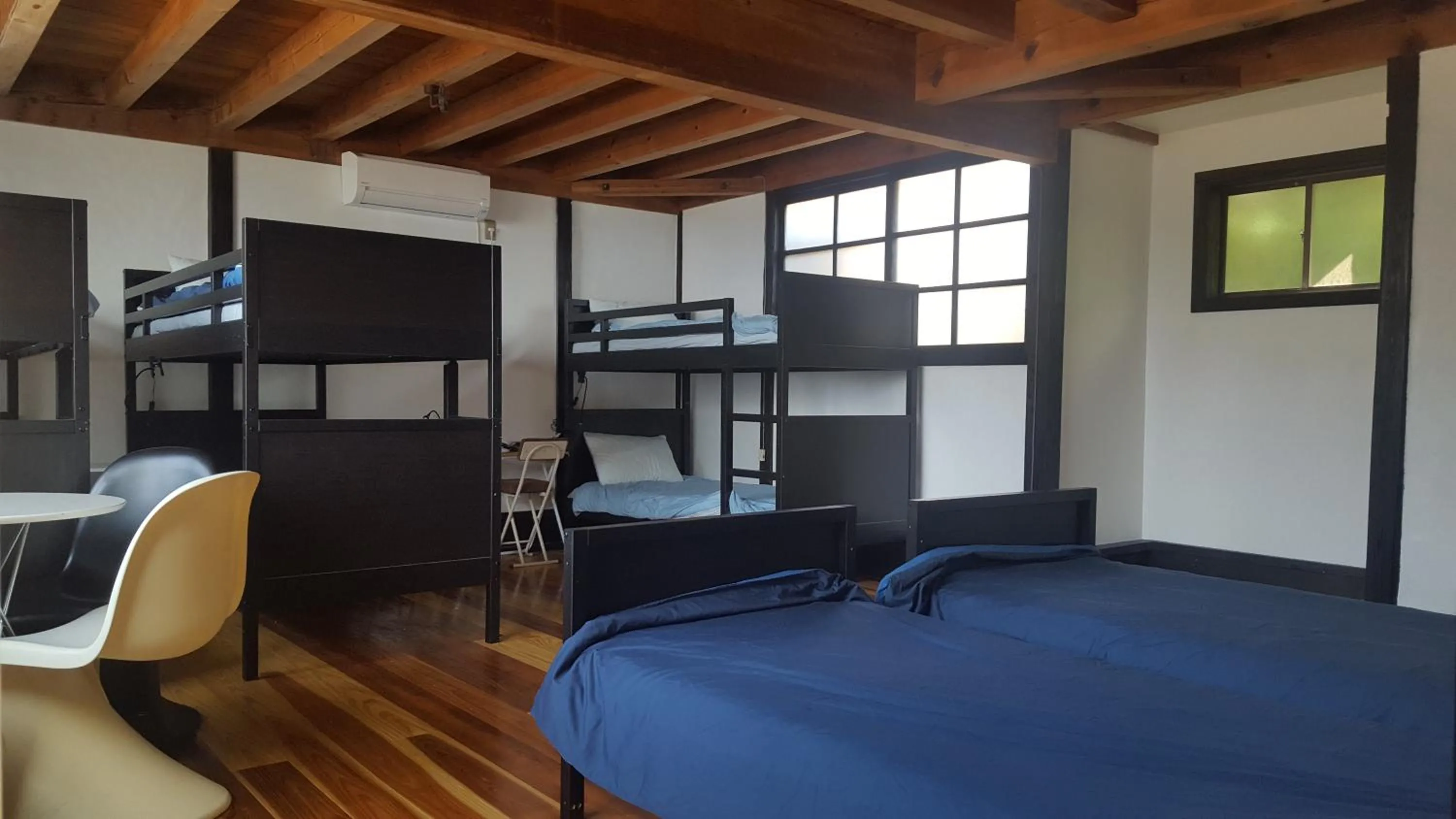 Photo of the whole room, Bed in Asobi Lodge