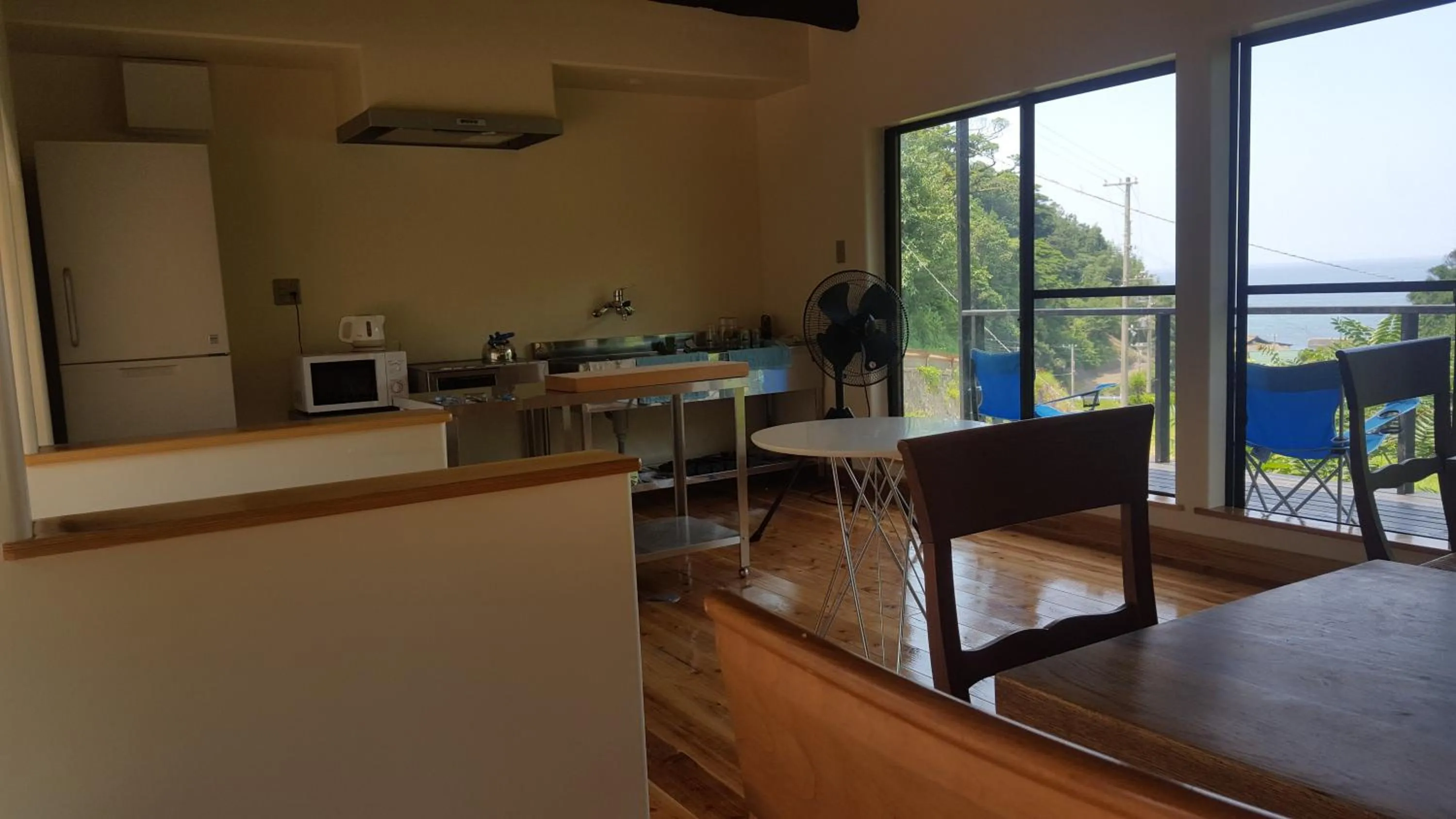 Kitchen or kitchenette in Asobi Lodge
