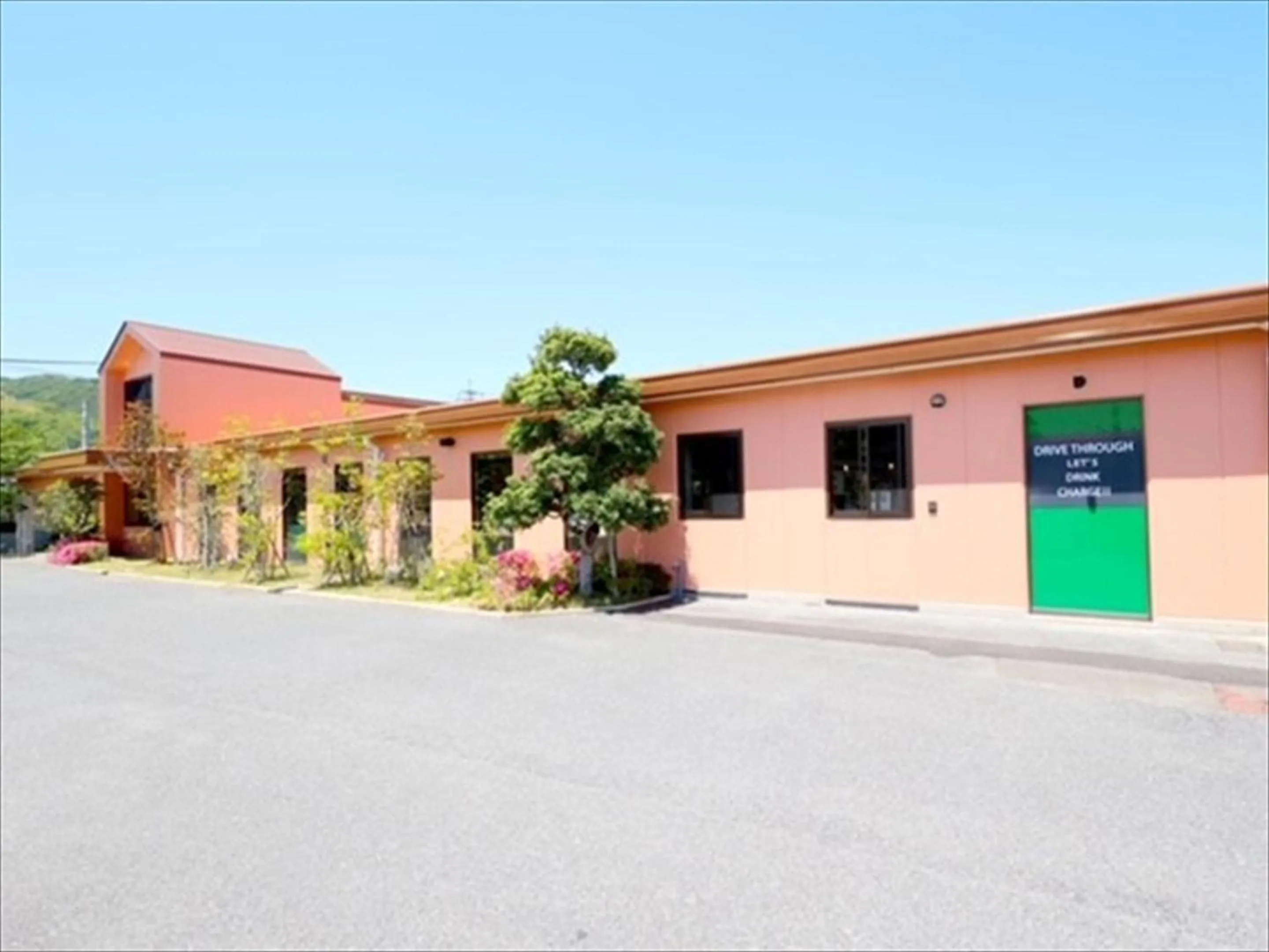 Property building in I-Link Hostel & Cafe Shimanami