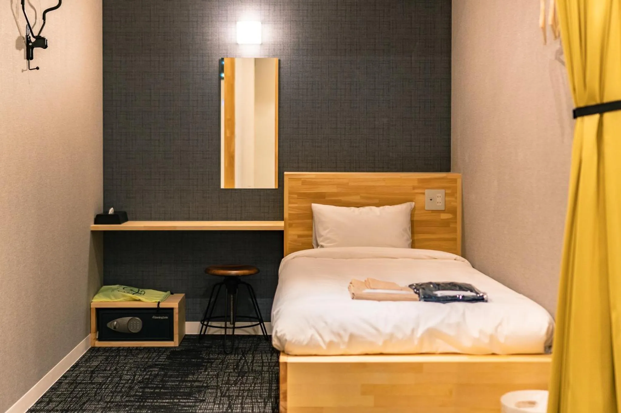 Bedroom, Bed in I-Link Hostel & Cafe Shimanami