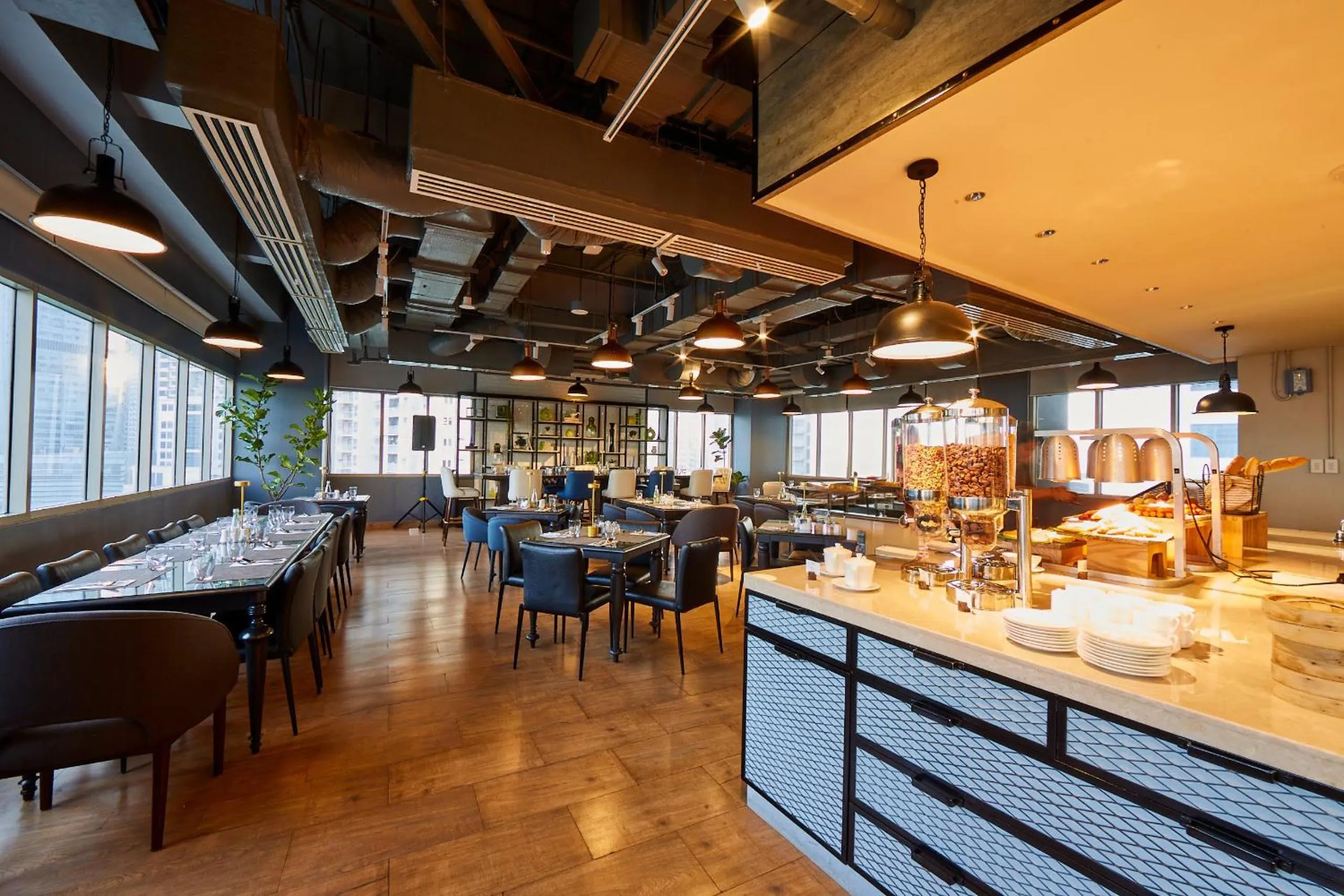 Restaurant/places to eat in Brittany Hotel BGC