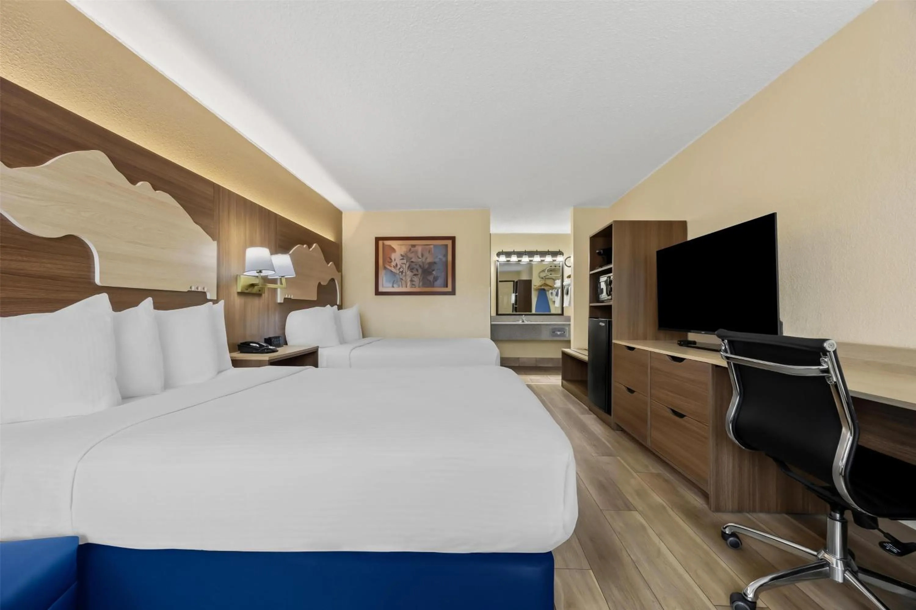 Bedroom, Bed in Best Western Center Pointe Inn