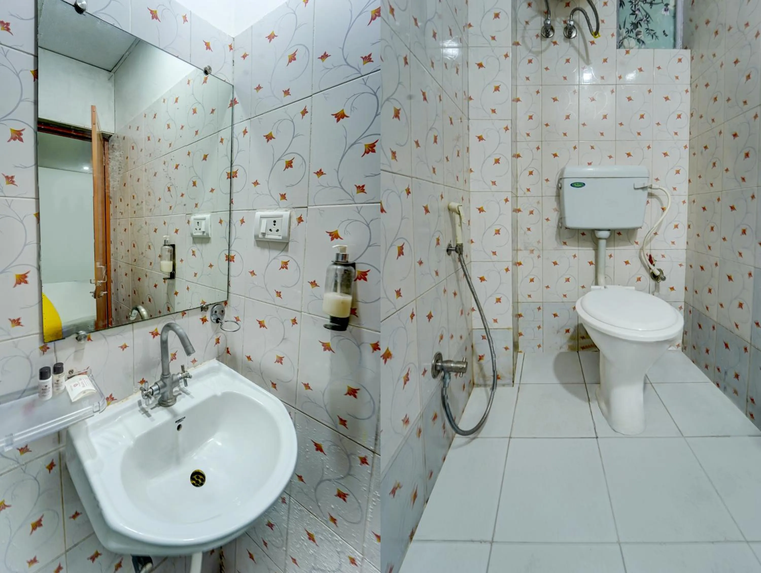 Bathroom in Itsy Hotels Buddha Inn