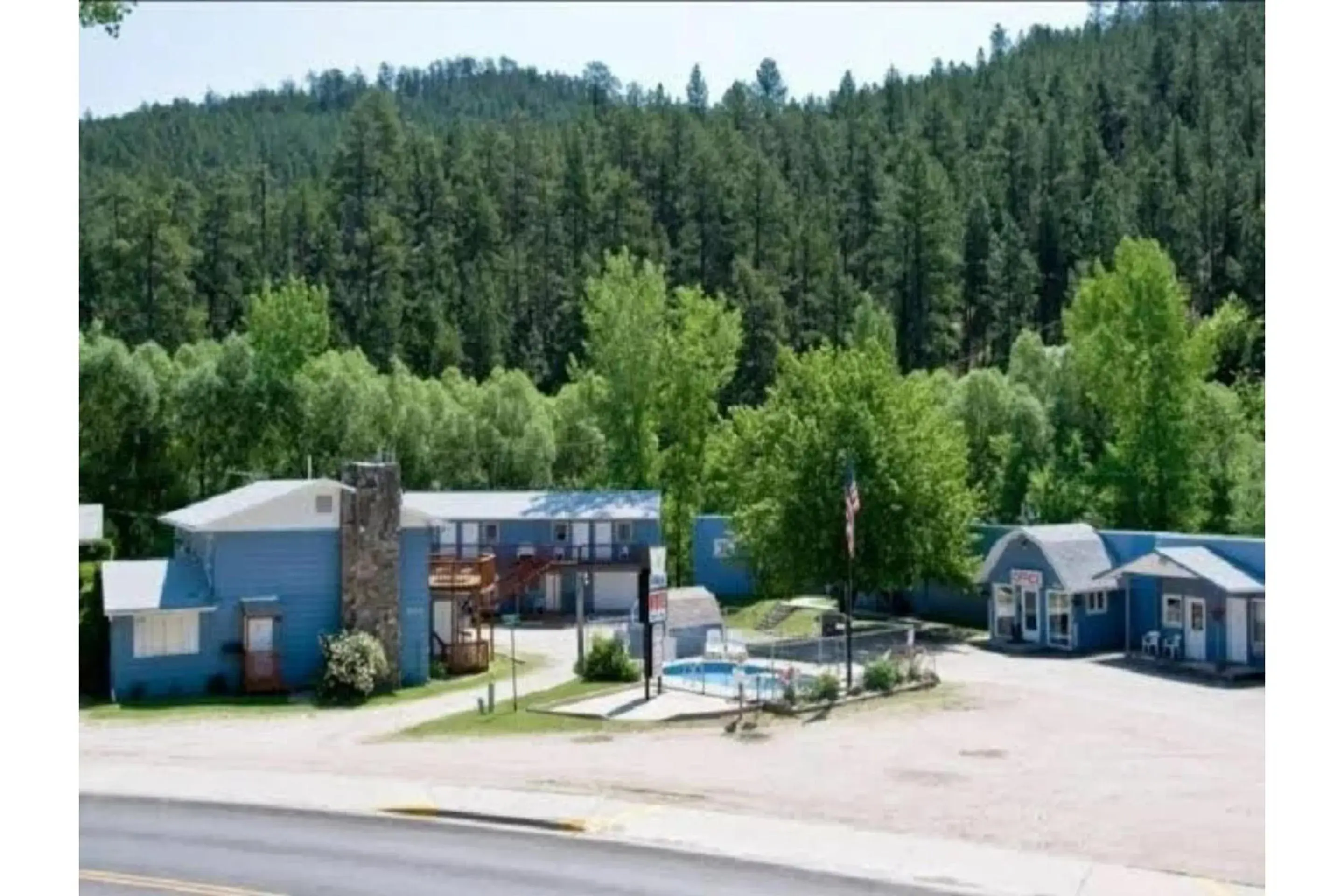 Property building in The Brookside Motel by Belvilla Keystone Near Mt Rushmore Property building in The Brookside Motel by Belvilla Keystone Near Mt Rushmore