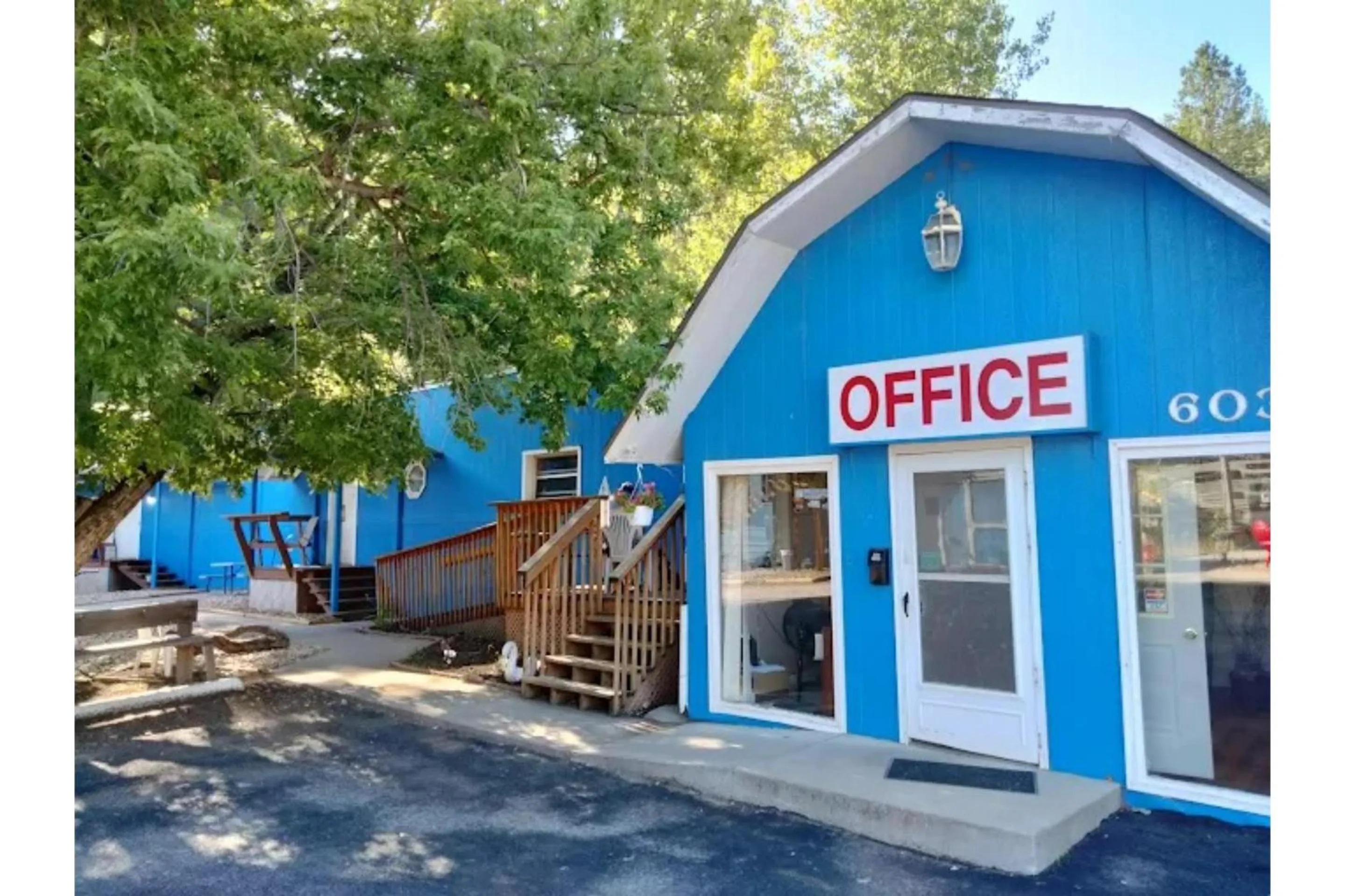 Lobby or reception in The Brookside Motel by Belvilla Keystone Near Mt Rushmore