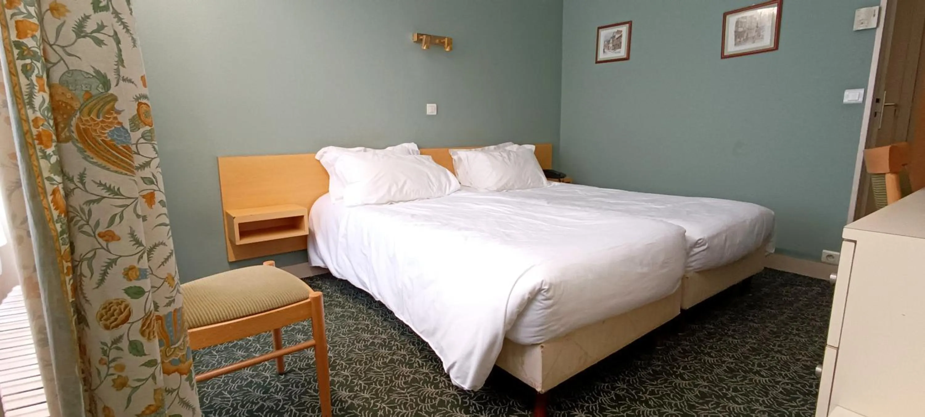 Bed in Grand Hôtel du Havre