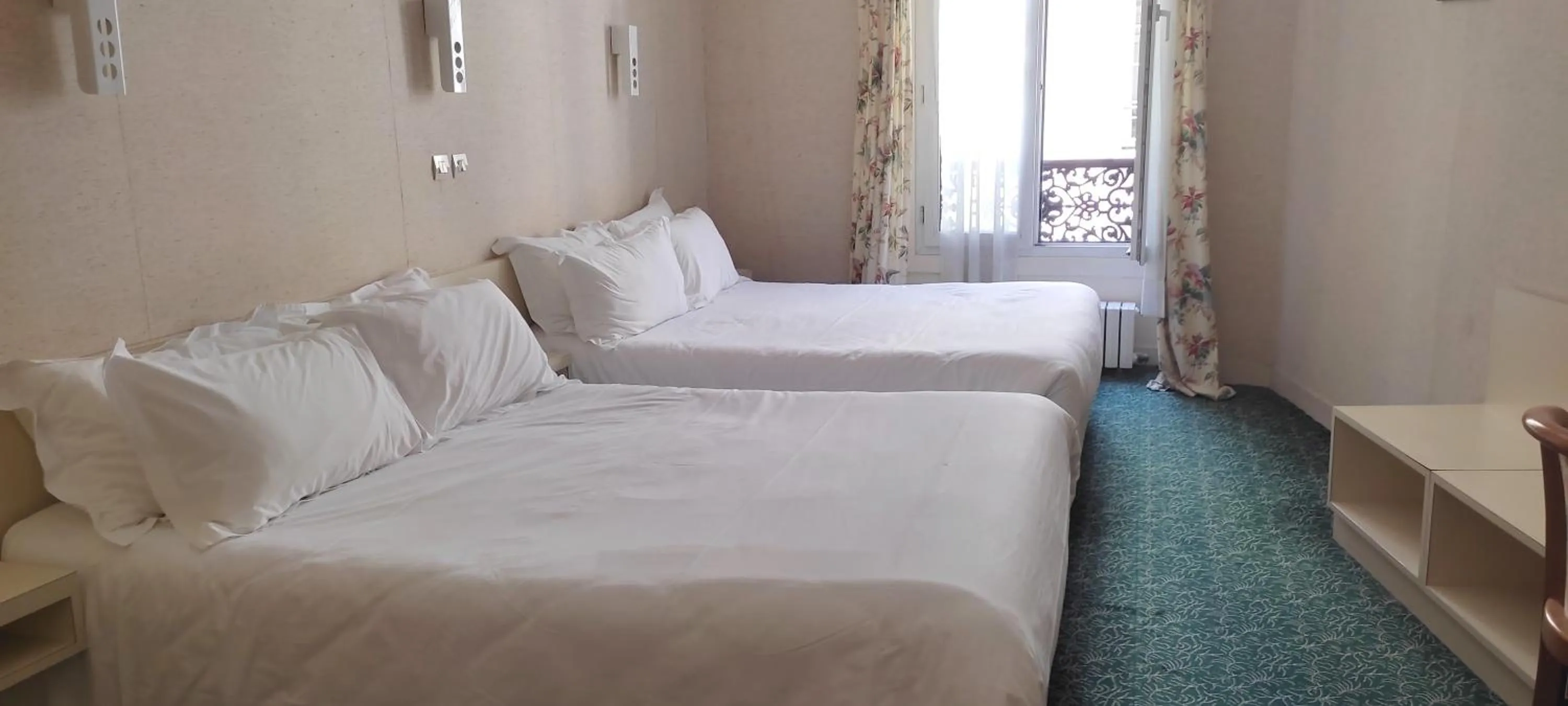 Bed in Grand Hôtel du Havre