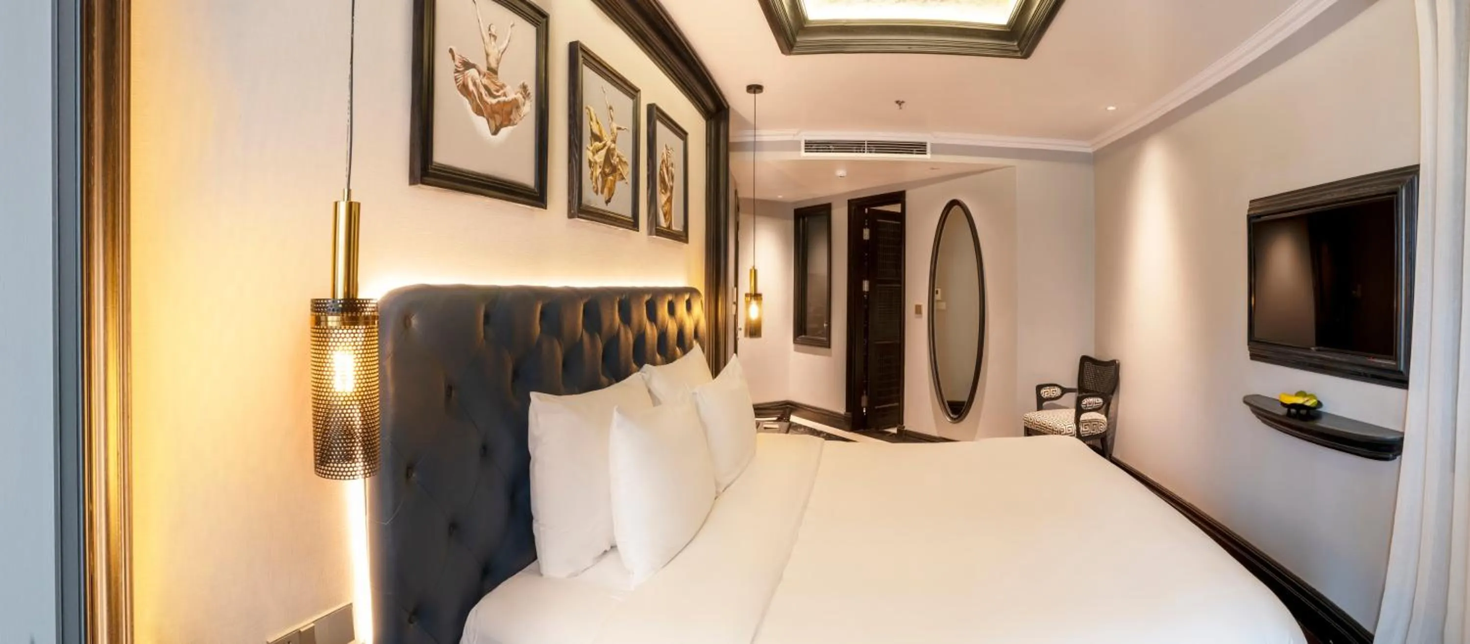 Guests, Bed in La Sinfonía del Rey Hotel & Spa