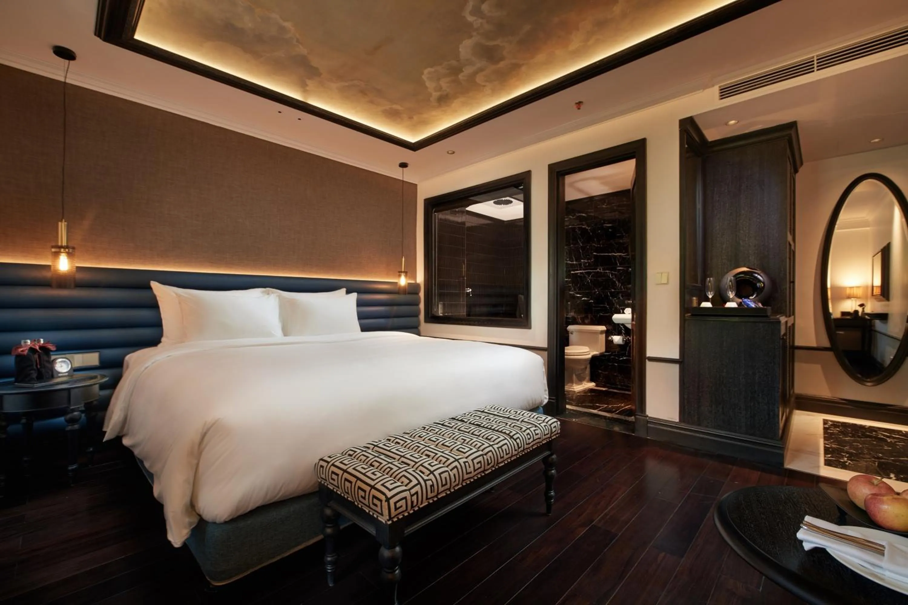 Bed in La Sinfonía del Rey Hotel & Spa