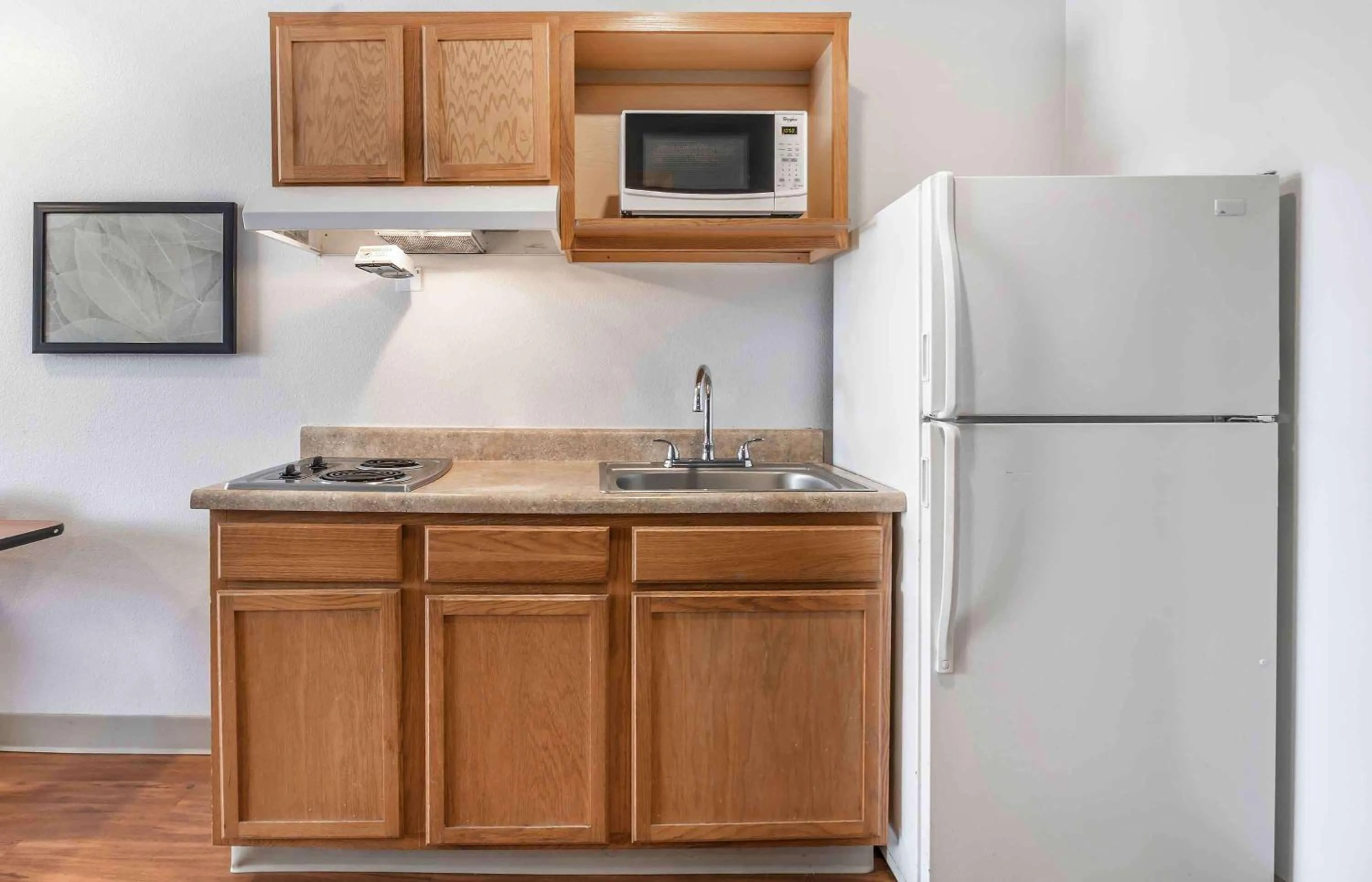 Bedroom in Extended Stay America Select Suites - Wichita - South