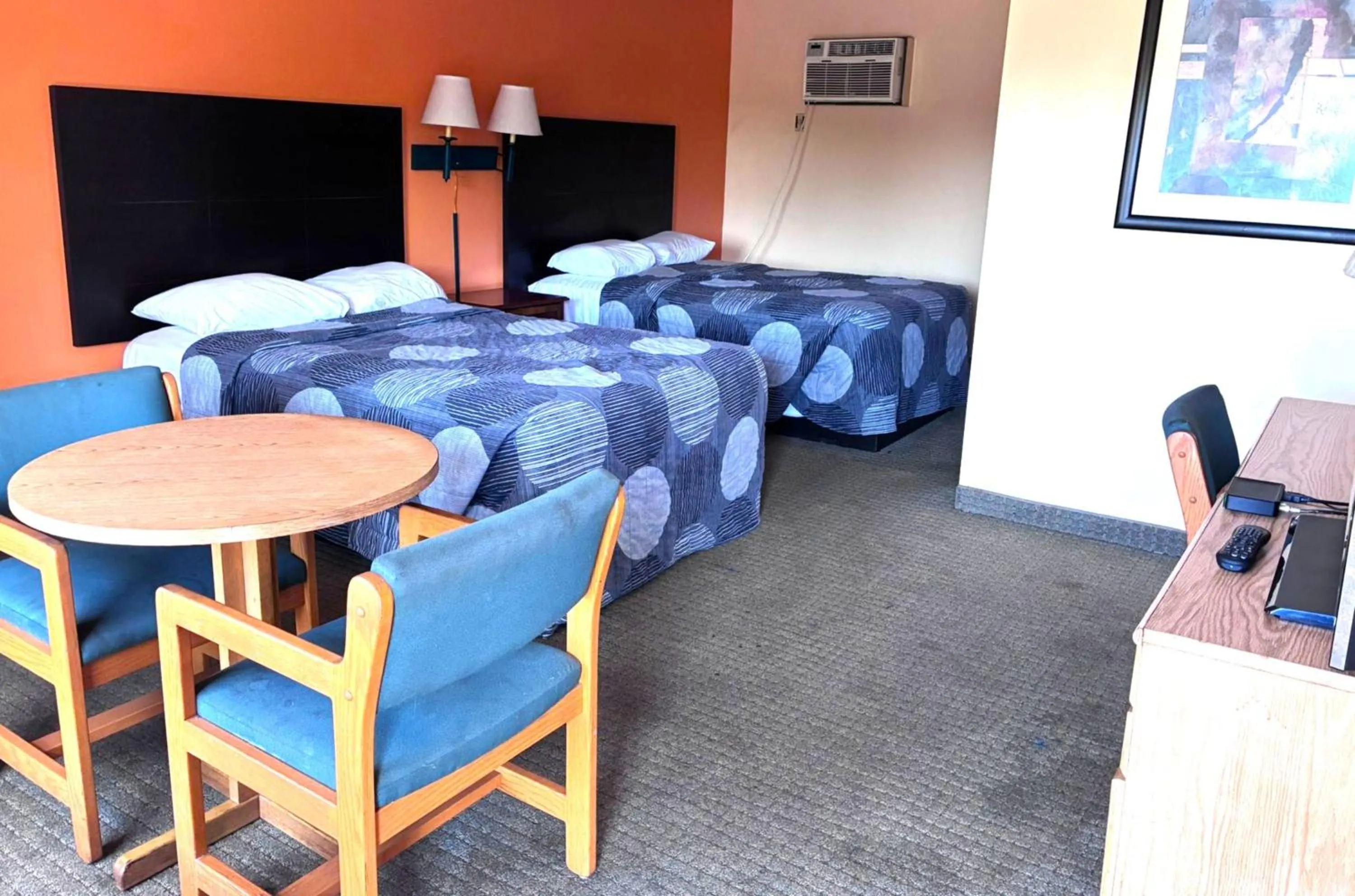 Bedroom, Bed in Canton Inn By OYO