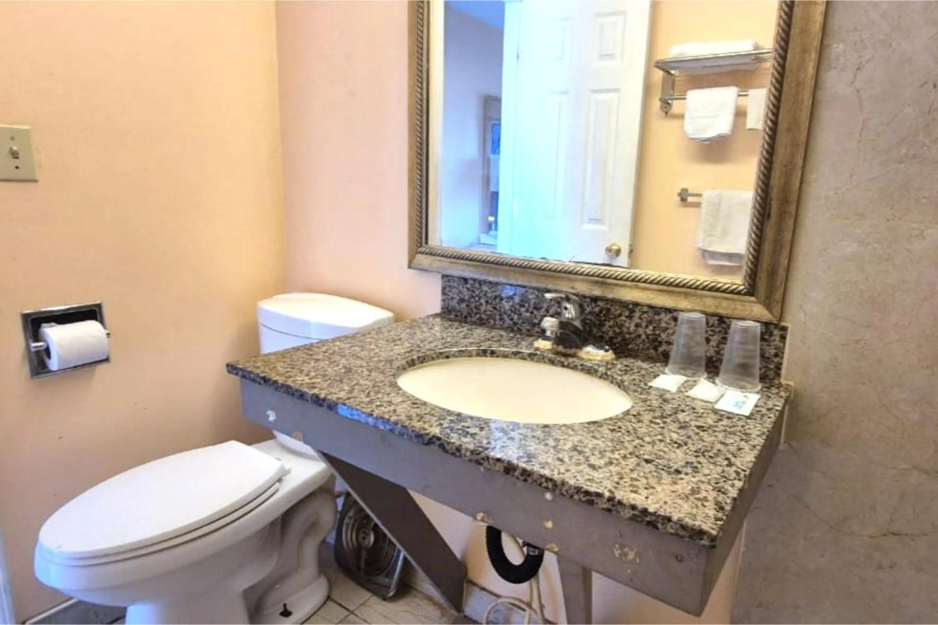 Bathroom in Canton Inn By OYO