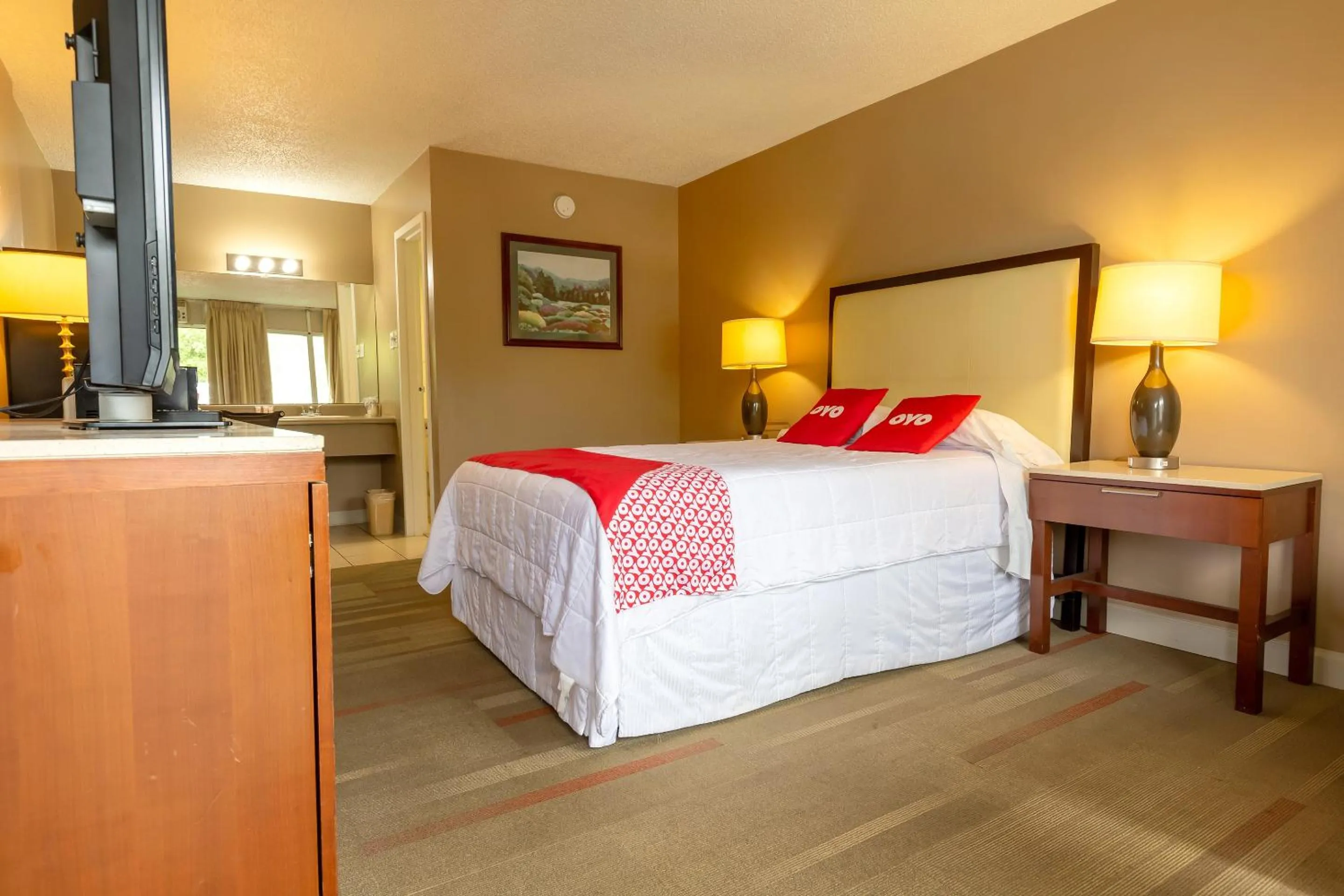 Bedroom in Americas Best Value Inn Rockford