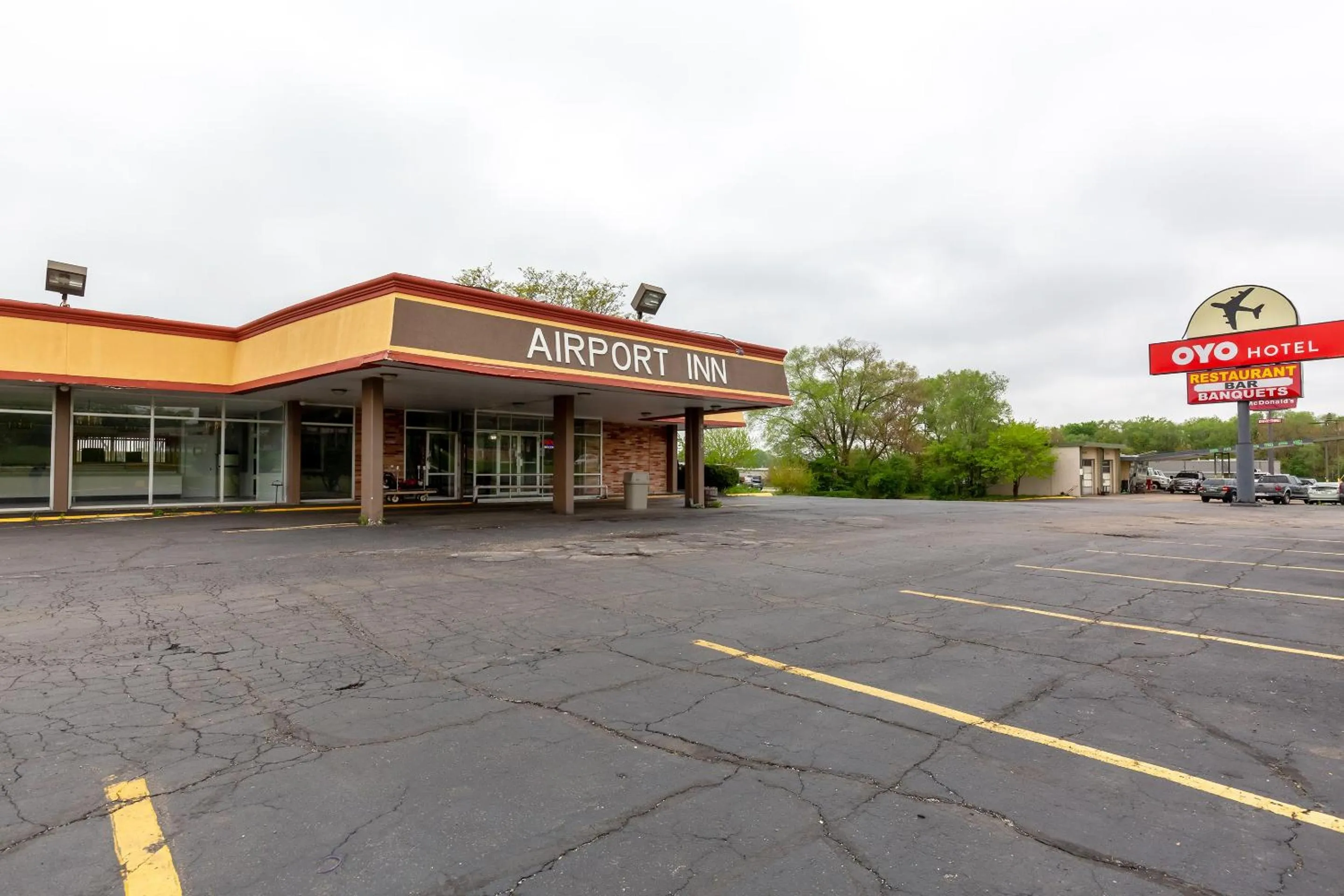 Facade/entrance in Americas Best Value Inn Rockford