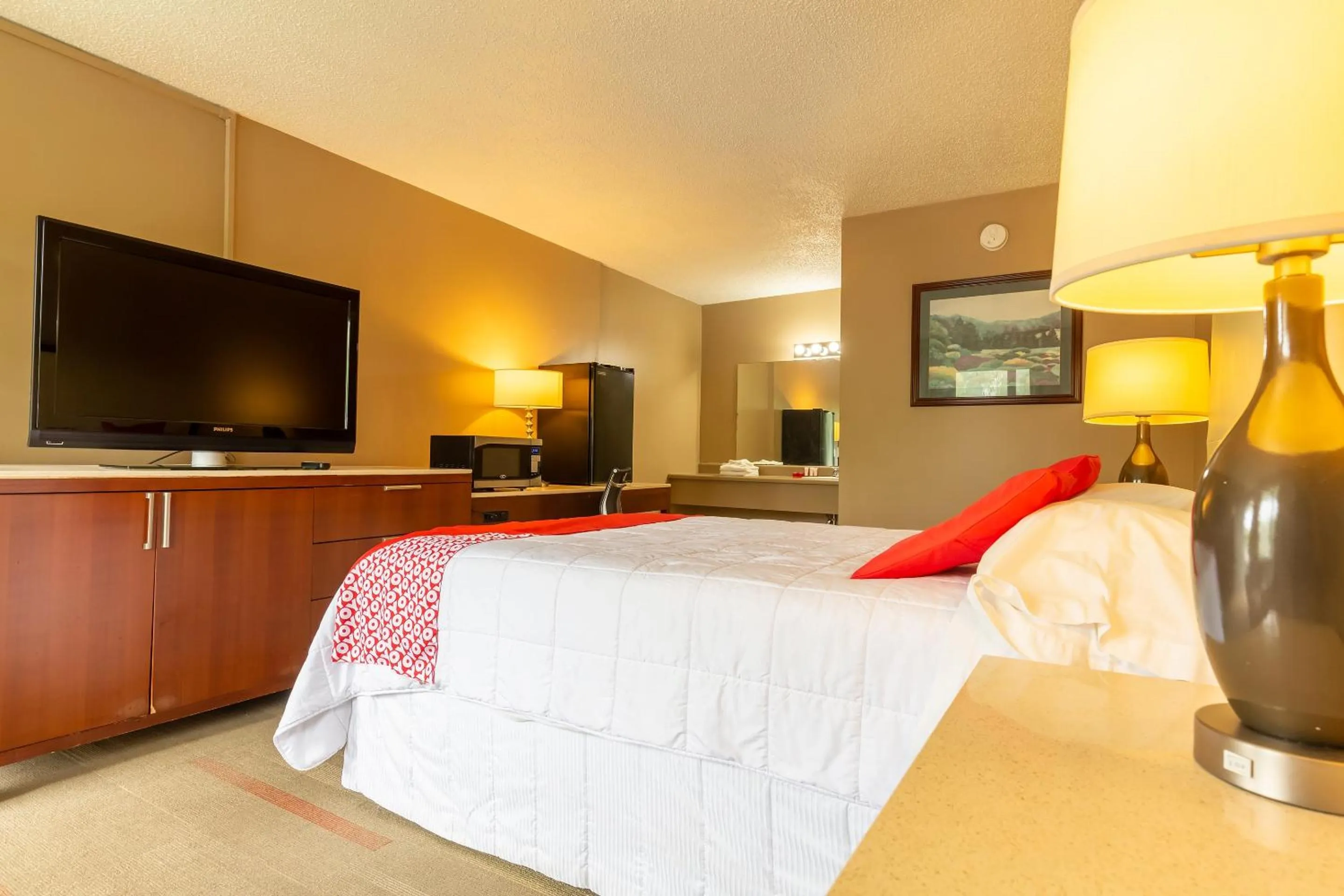 Bedroom in Americas Best Value Inn Rockford