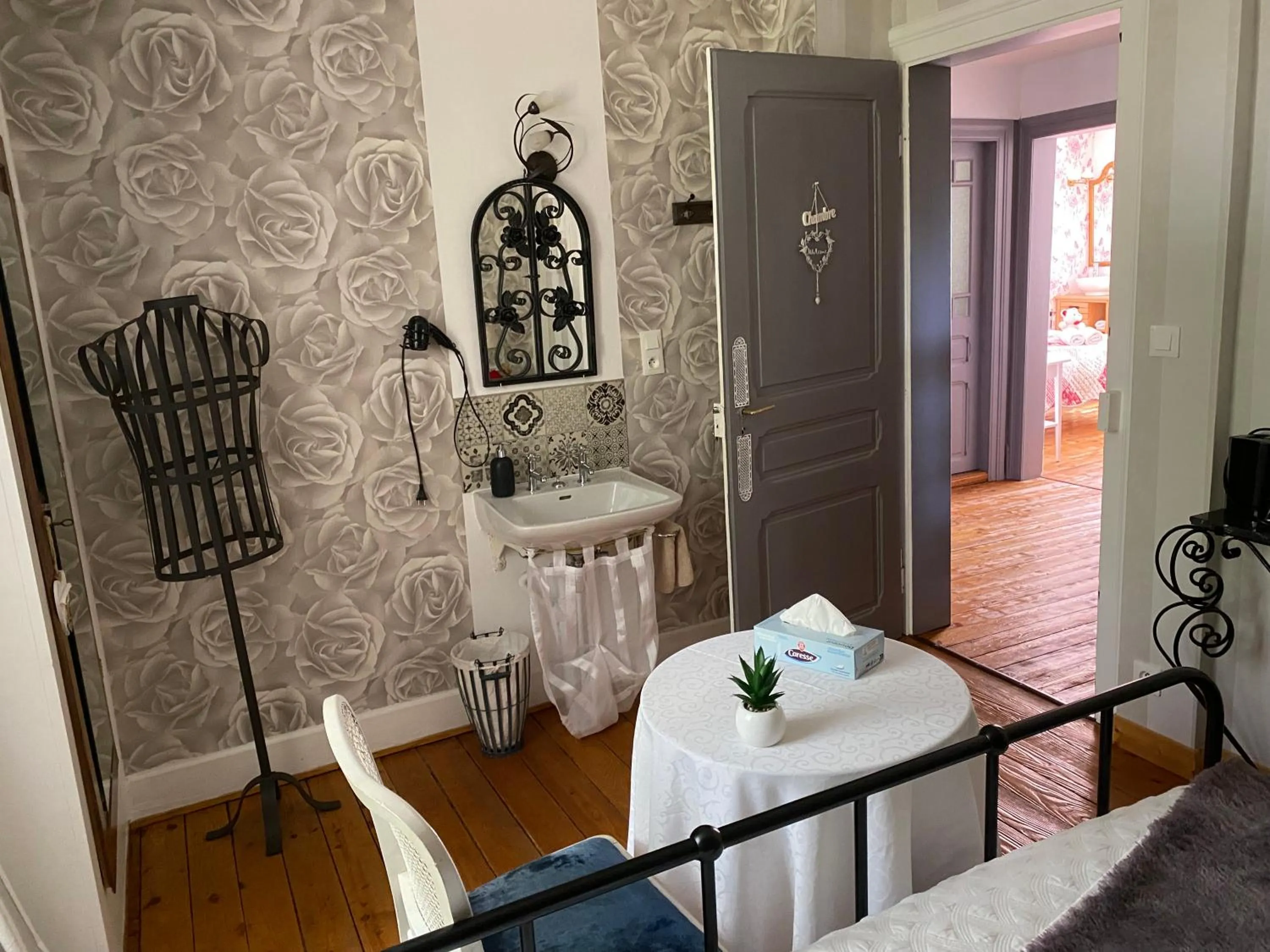 Bed in Les Iris Chambres d’hôte