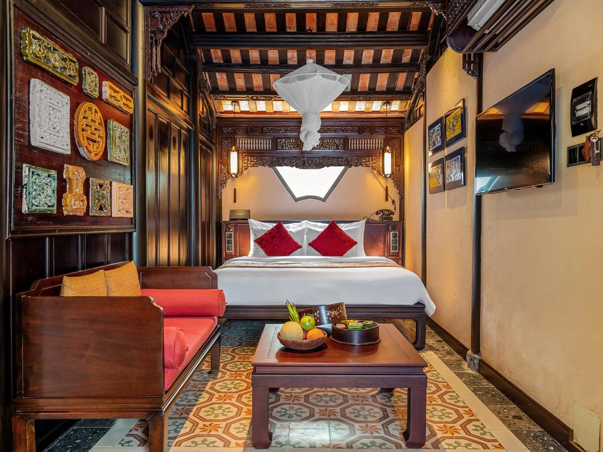 TV and multimedia, Bed in Ancient Huế Garden Houses