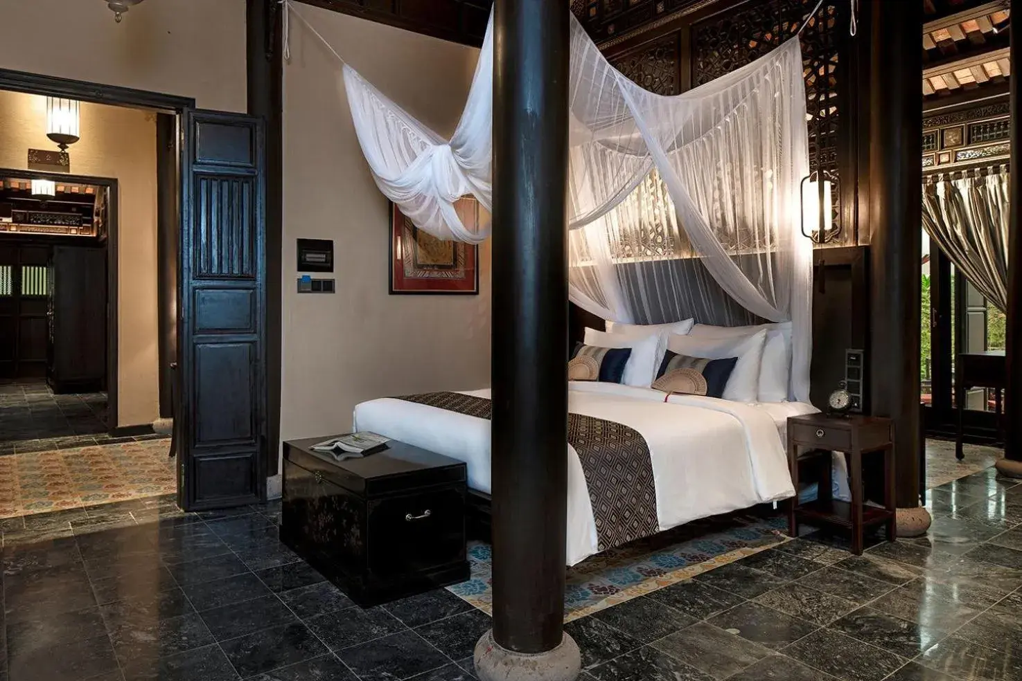 King Room with Garden View in Ancient Huế Garden Houses King Room with Garden View in Ancient Huế Garden Houses