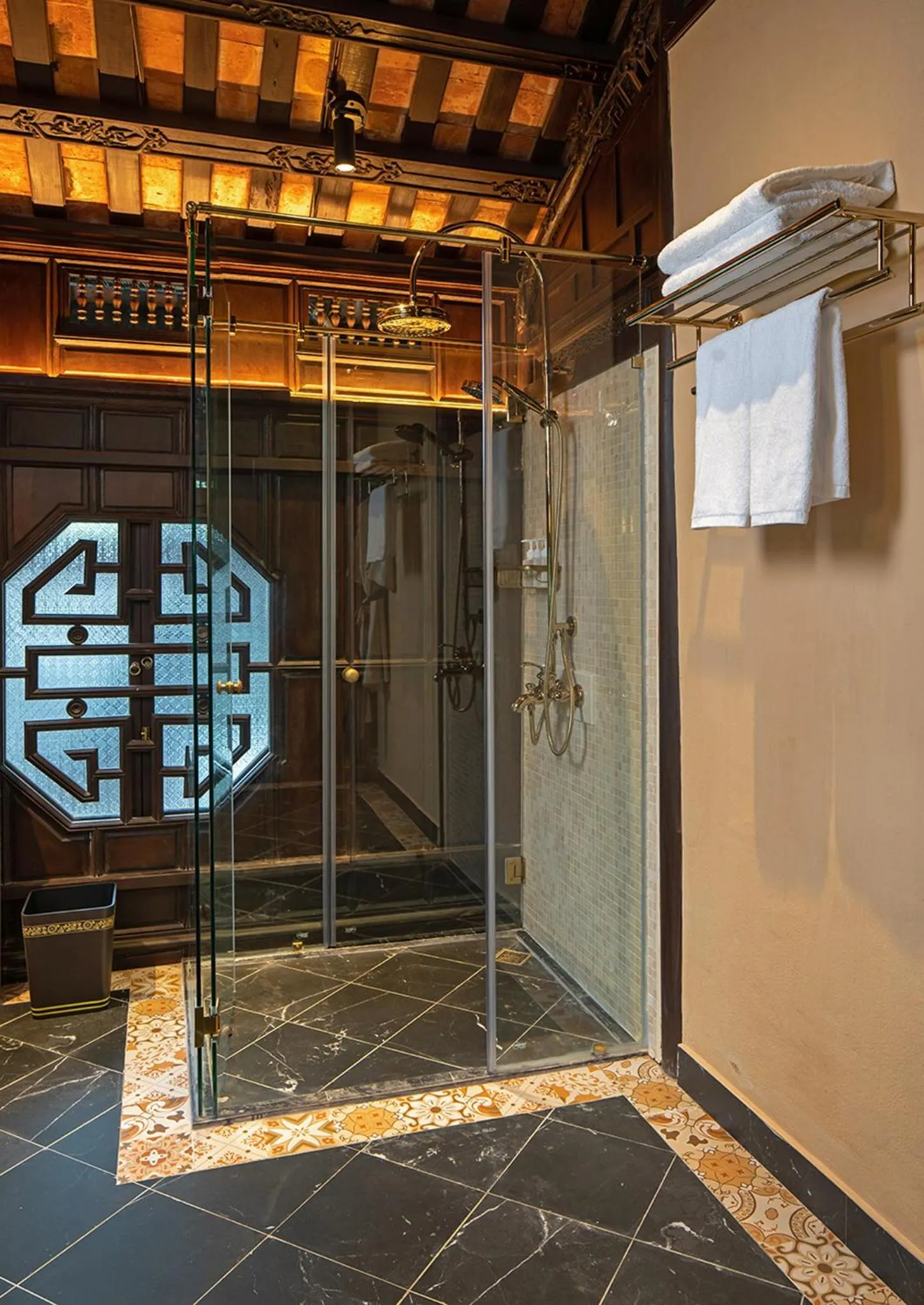 Shower in Ancient Huế Garden Houses