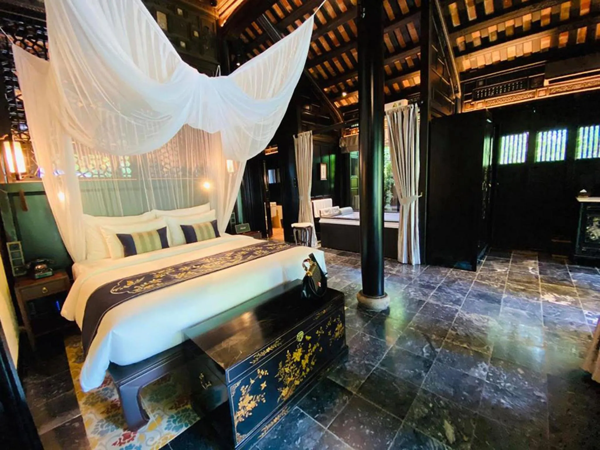 Bed in Ancient Huế Garden Houses