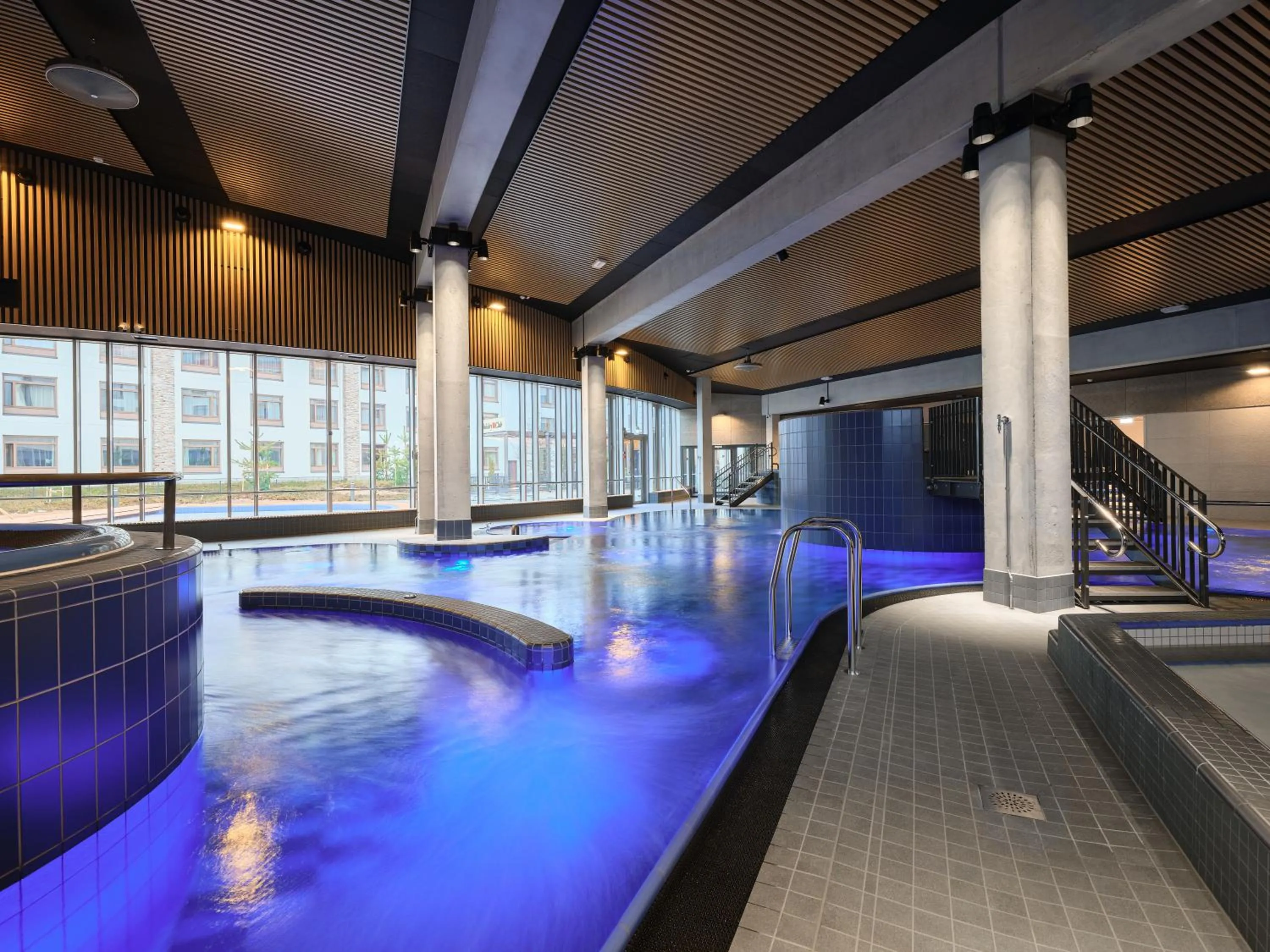 Swimming pool in Holiday Club Vierumäki Superior Apartments