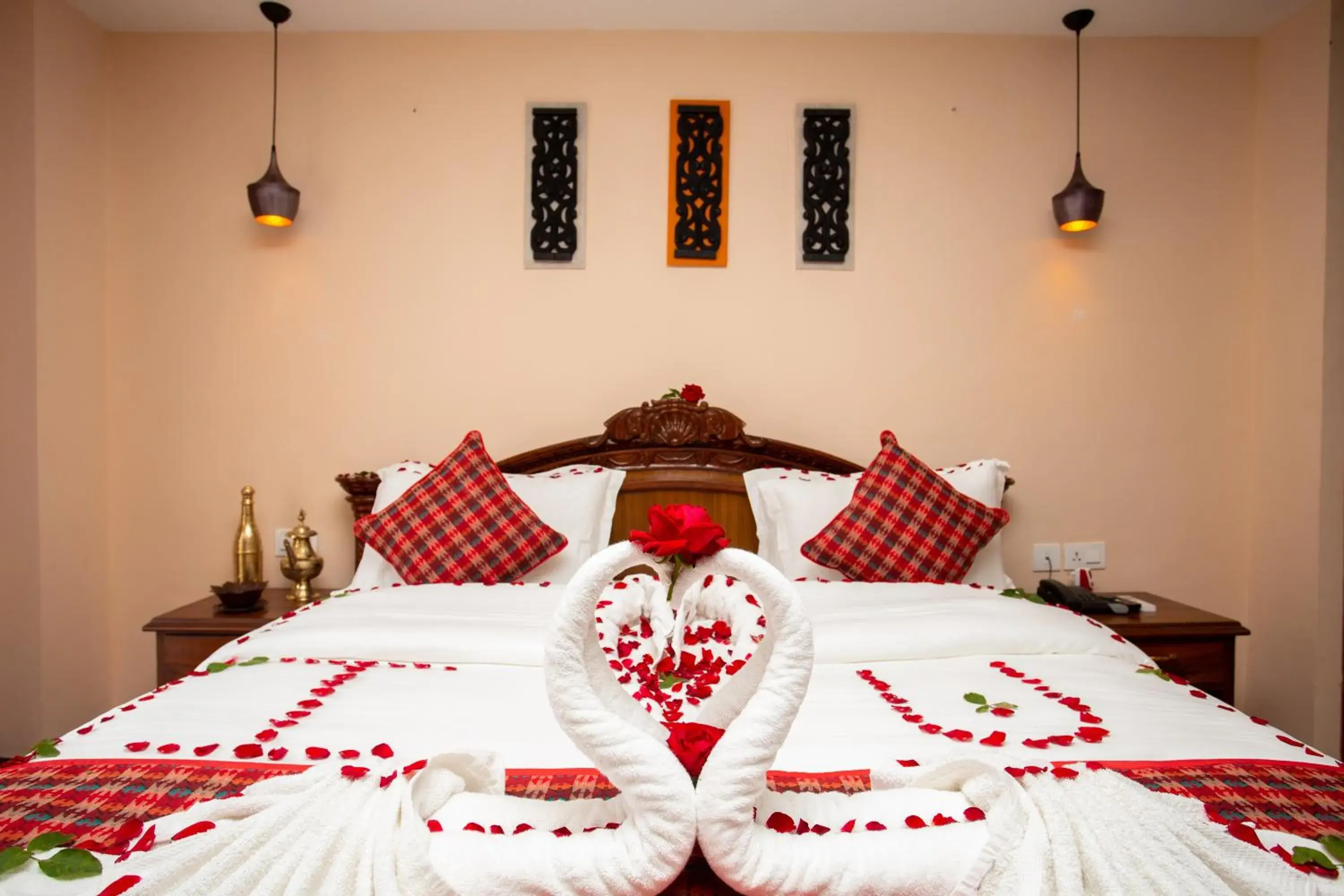 Honeymoon Suite - 20% off on Food & Beverage, Early check-in & Late check-out by 2 hours in Nivas Boutique Home Honeymoon Suite - 20% off on Food & Beverage, Early check-in & Late check-out by 2 hours in Nivas Boutique Home
