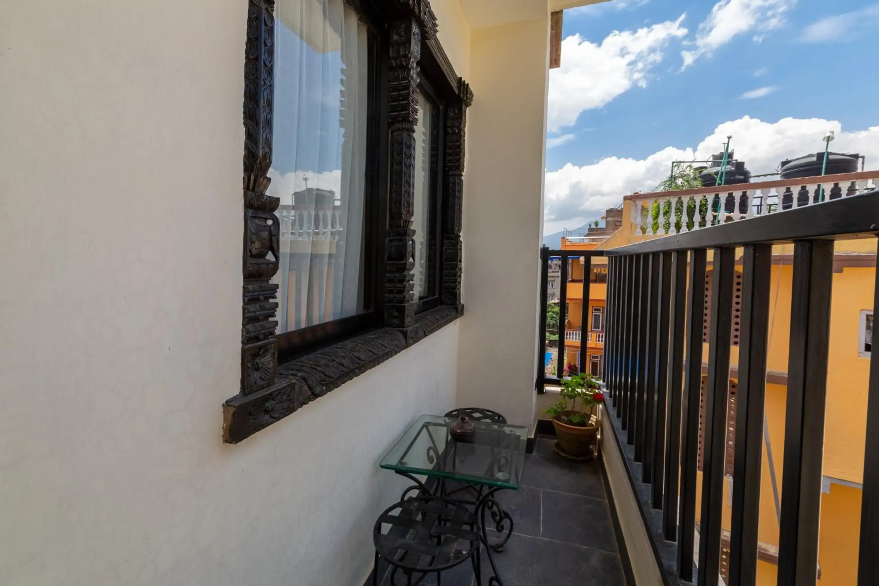 Deluxe Single Room - 20% off on Food & Beverage, Early check-in & Late check-out by 2 hours in Nivas Boutique Home Deluxe Single Room - 20% off on Food & Beverage, Early check-in & Late check-out by 2 hours in Nivas Boutique Home