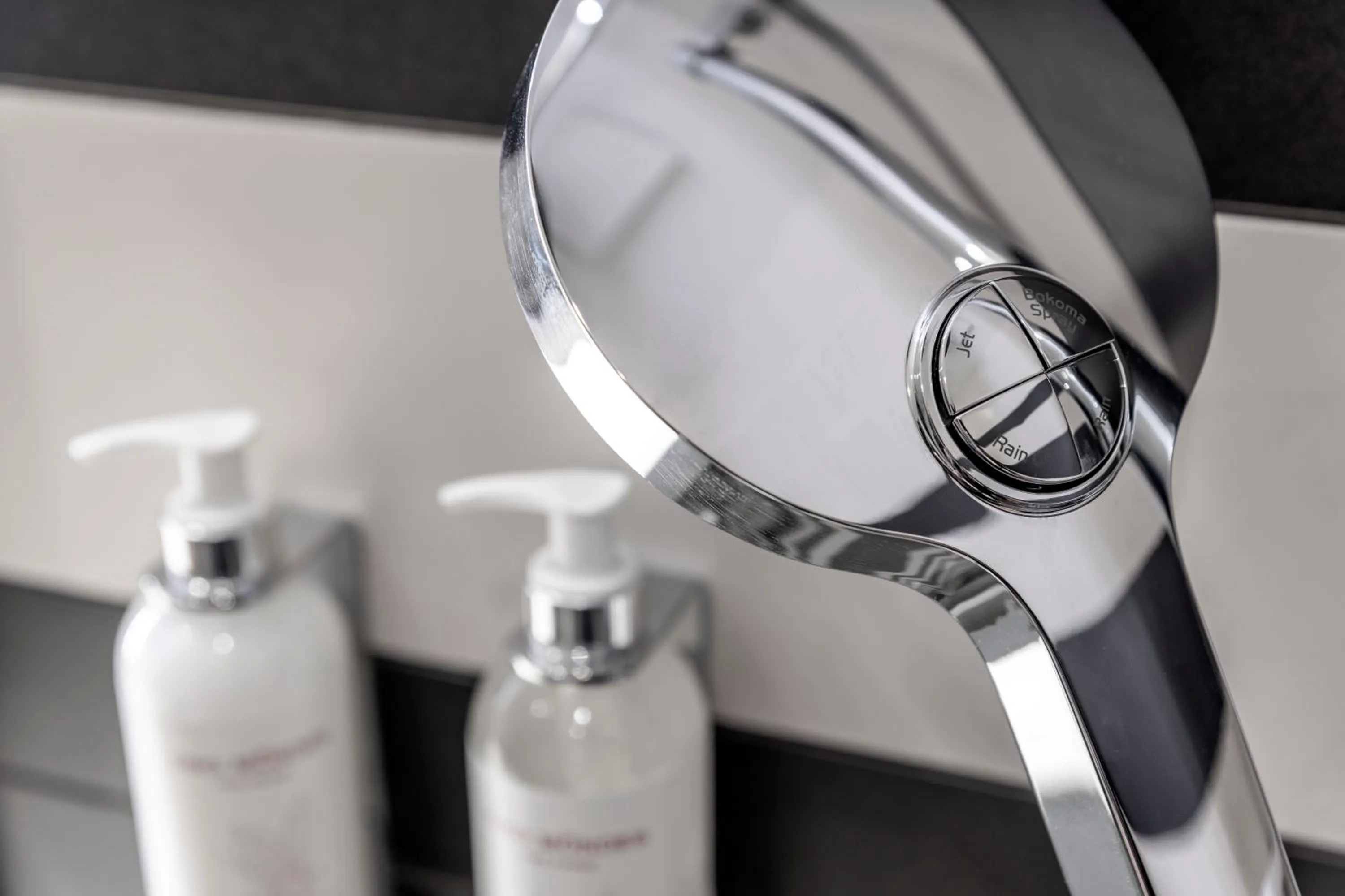 Bathroom in Hôtel Villa KOEGUI Bayonne