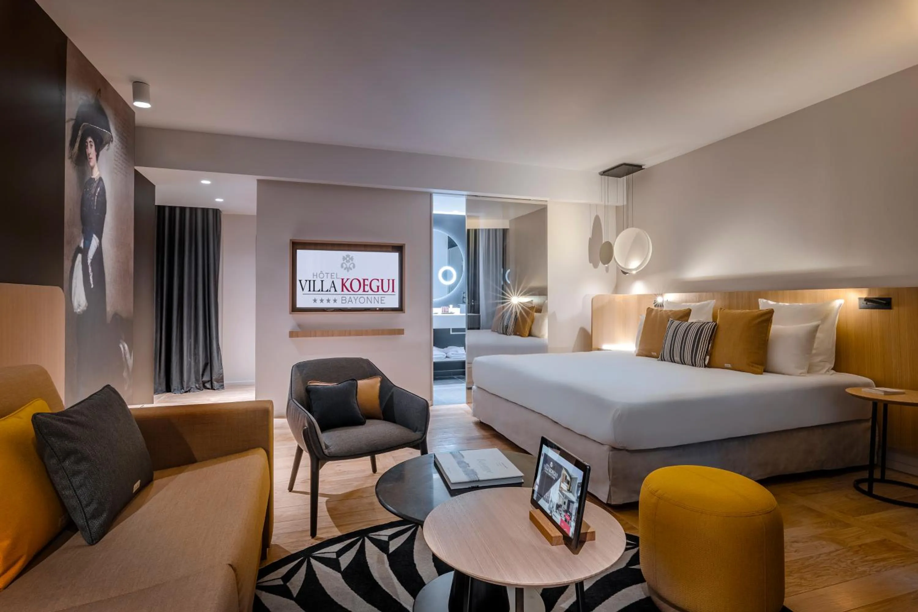 Photo of the whole room, Bed in Hôtel Villa KOEGUI Bayonne