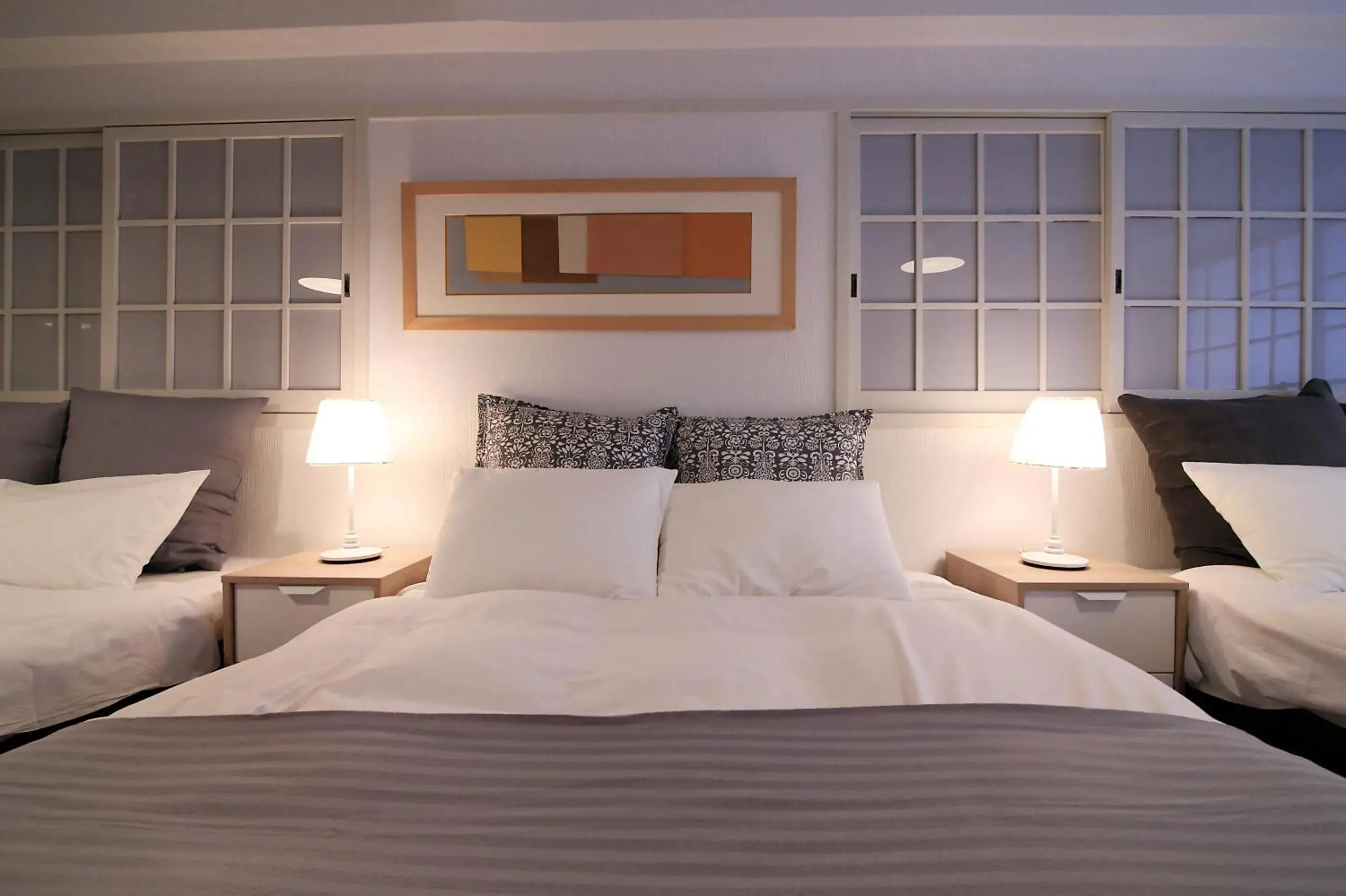 Family Room in Spacious Tokyo Apartment for 6-8 Guests!! 1 min to Morisita Station , Direct to Shinjuku Family Room in Spacious Tokyo Apartment for 6-8 Guests!! 1 min to Morisita Station , Direct to Shinjuku