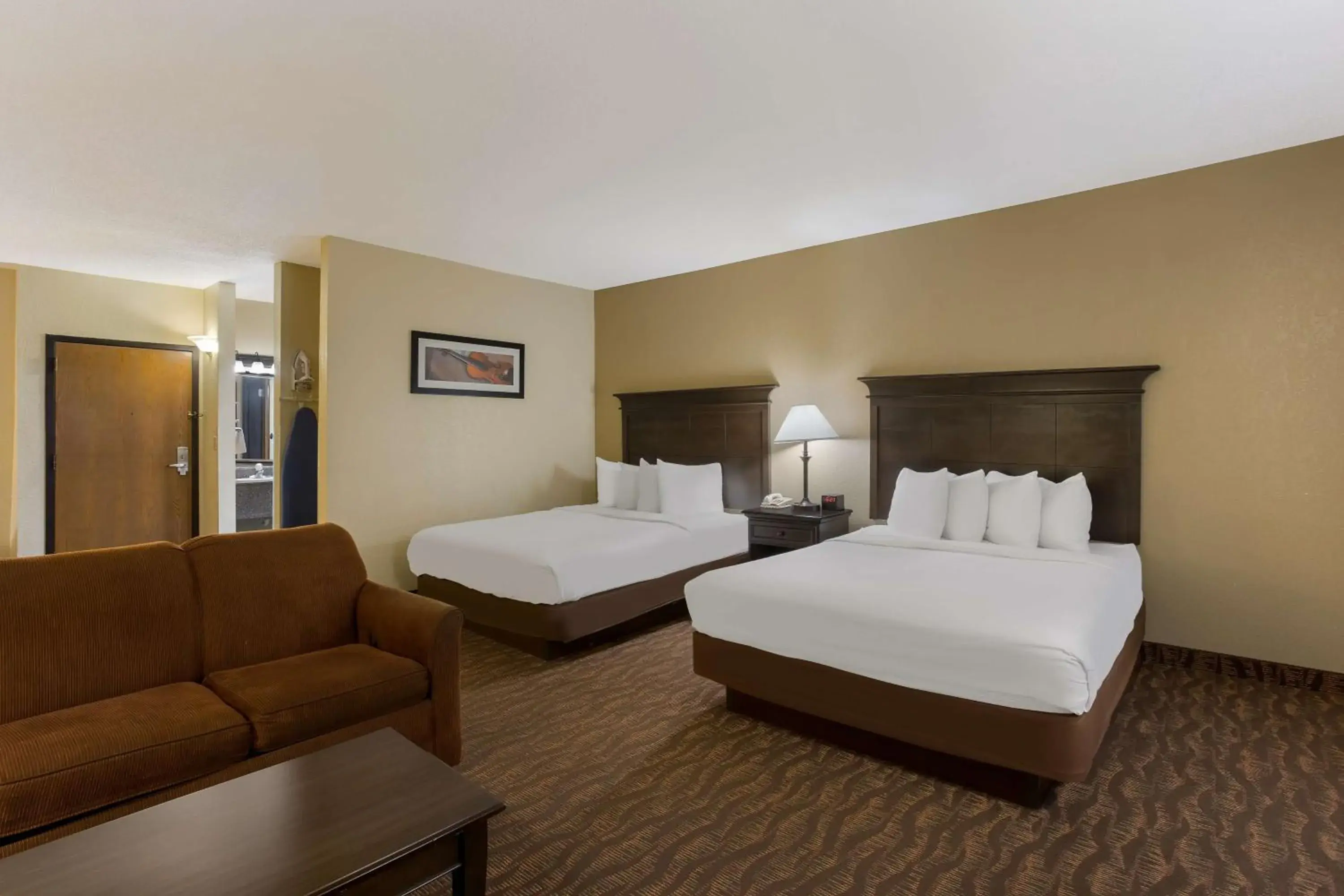 Queen Suite with Two Queen Beds - Non-Smoking in Best Western Music Capital Inn Queen Suite with Two Queen Beds - Non-Smoking in Best Western Music Capital Inn