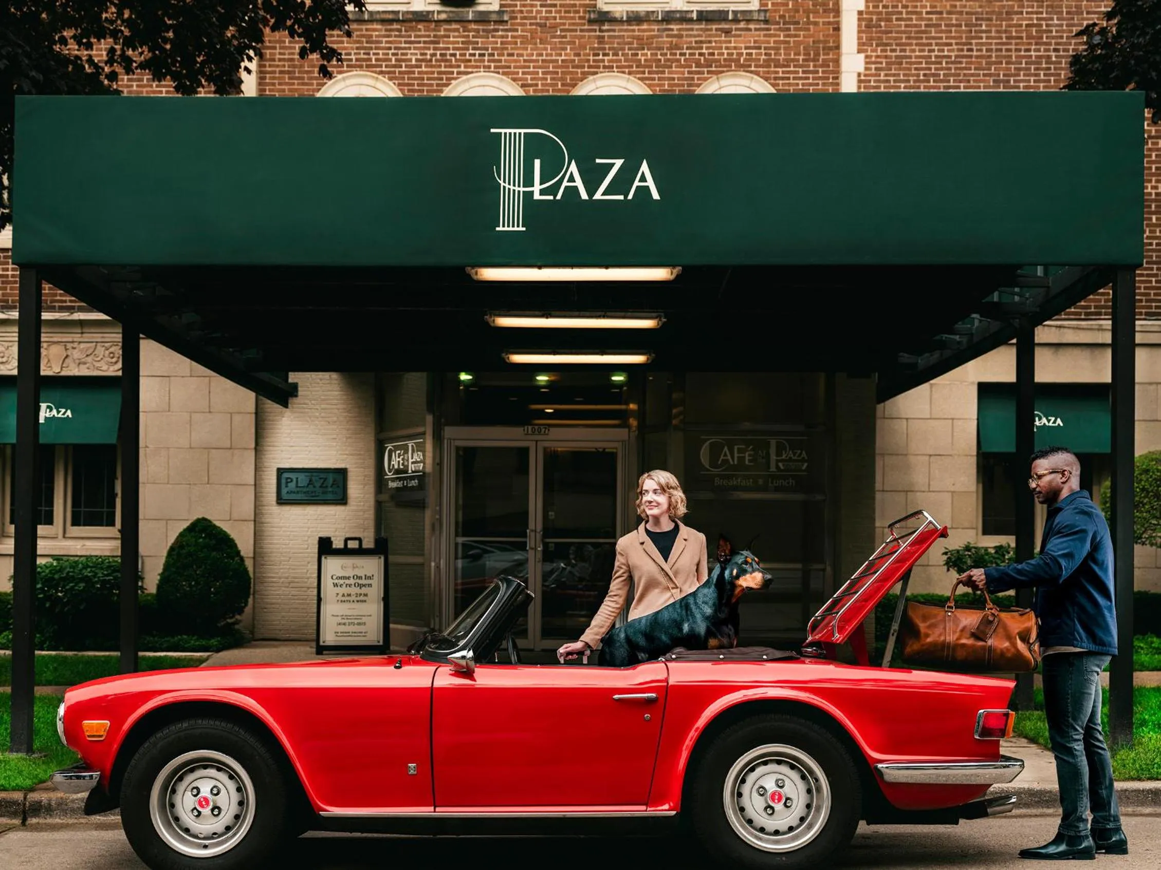 The Plaza Hotel - Milwaukee