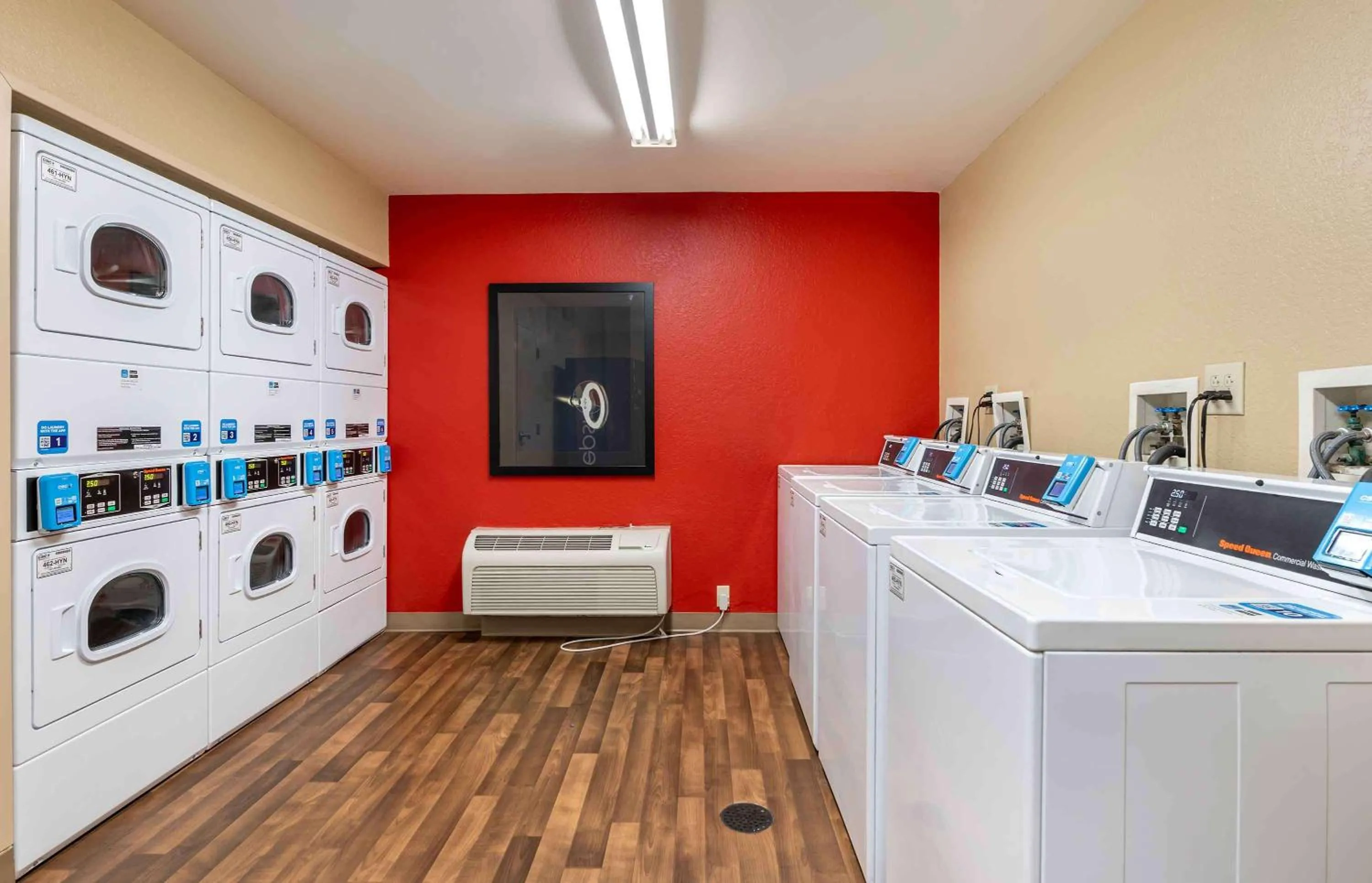 Property building in Extended Stay America Suites - Indianapolis - Airport