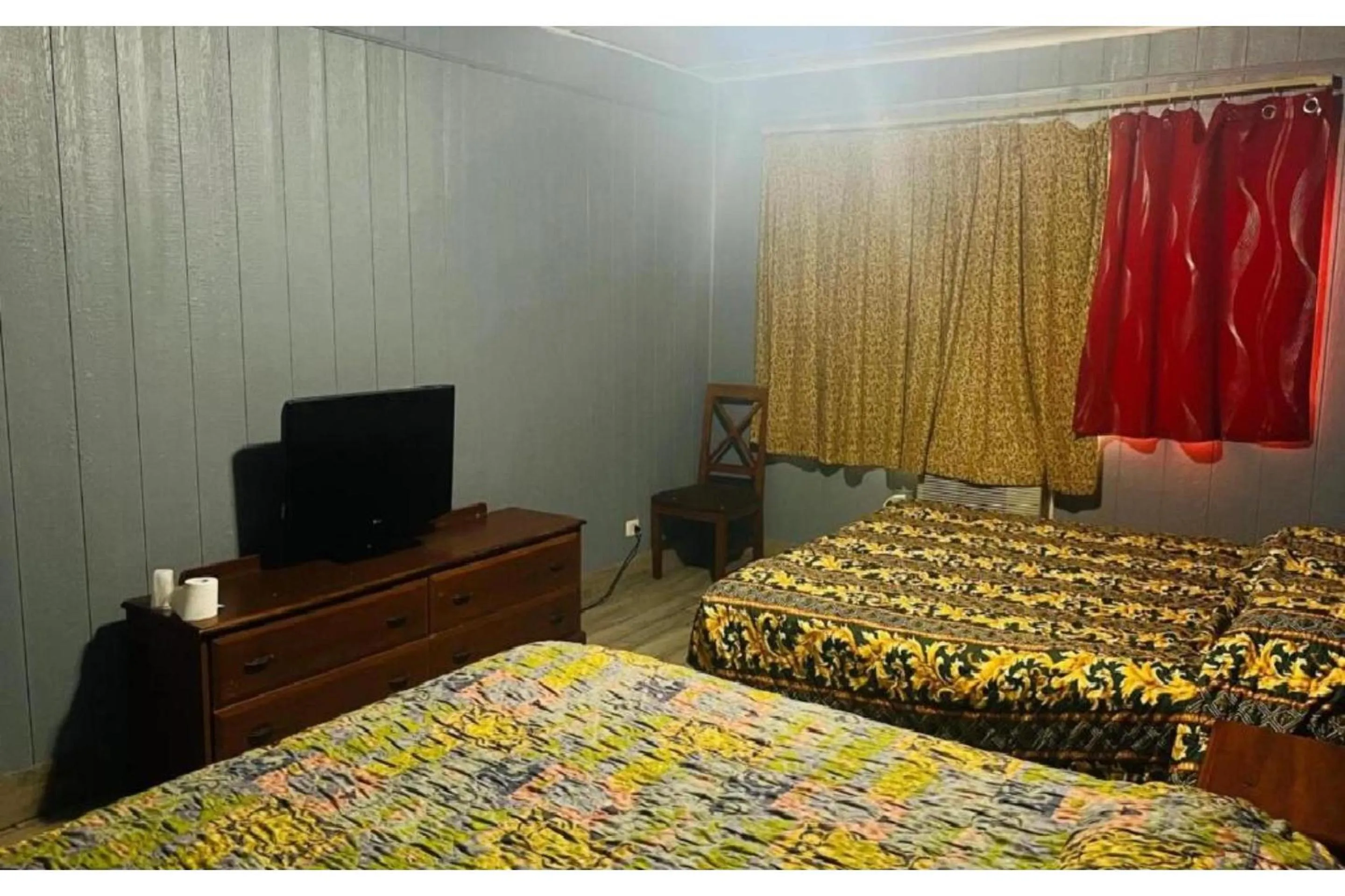 Bedroom, Bed in Best Motel By OYO Chicago I-90