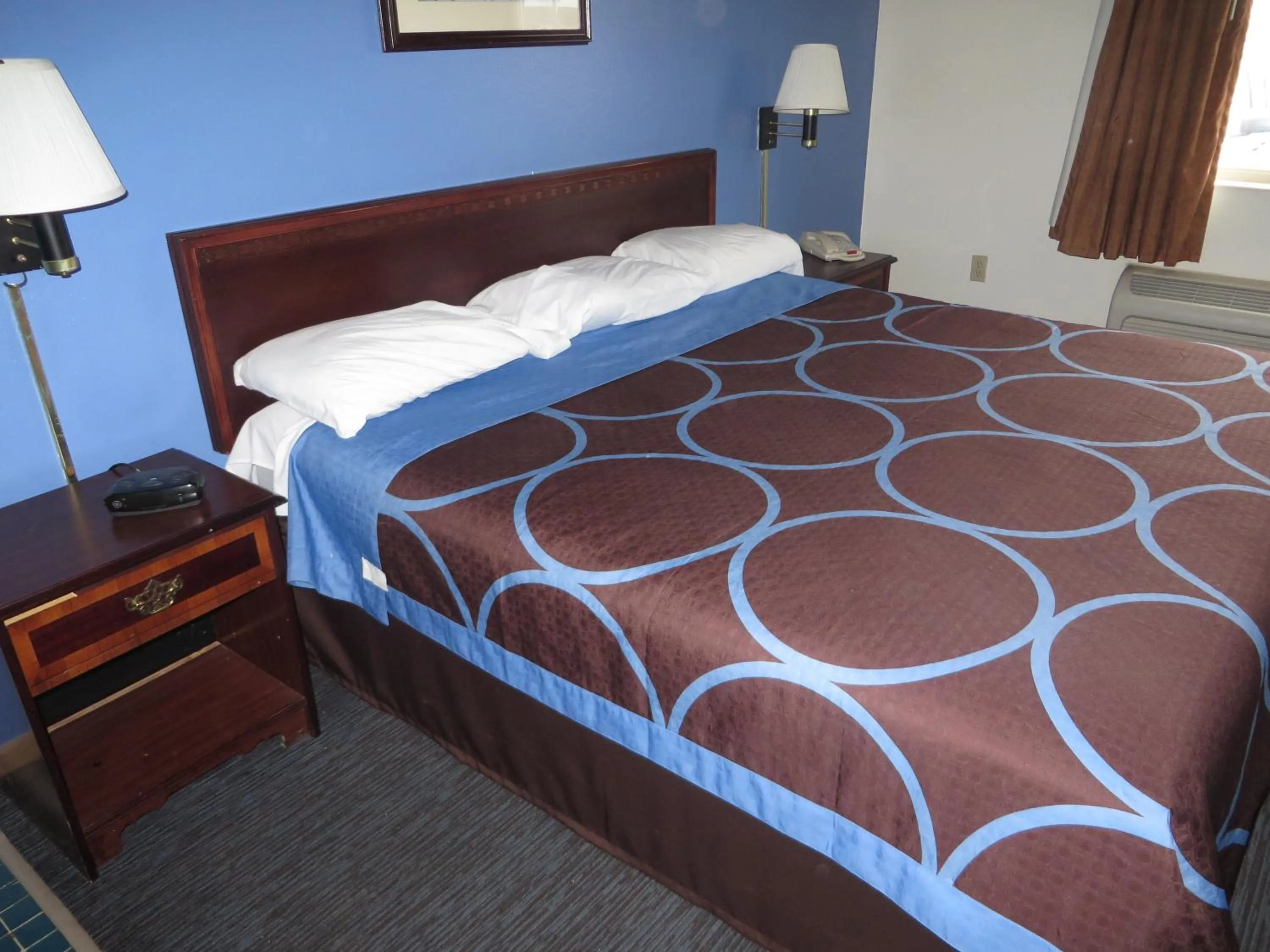 Bed in Super 8 by Wyndham Monmouth IL