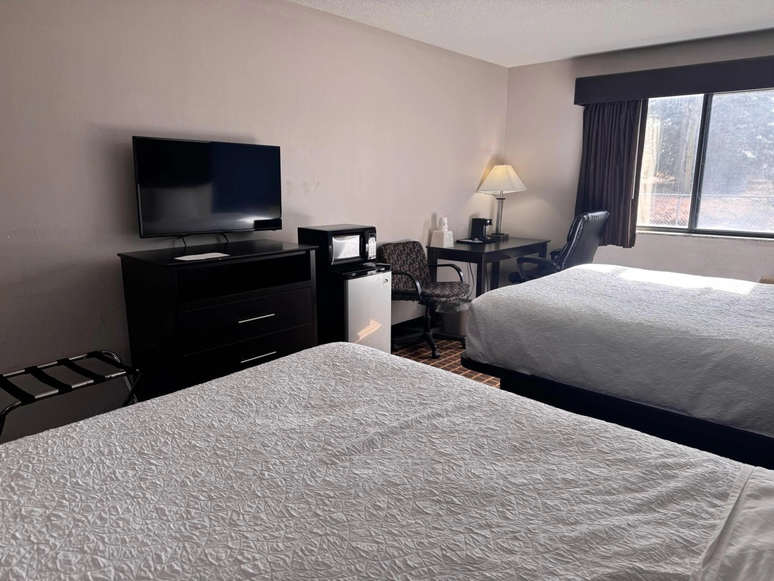 Bed in Baymont Inn & Suites Richmond