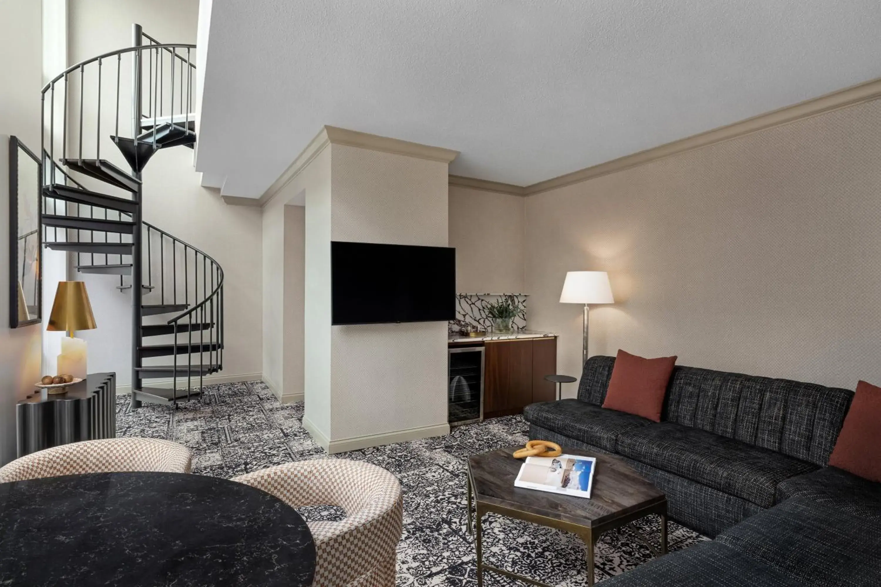 Photo of the whole room in Omni Severin Hotel Photo of the whole room in Omni Severin Hotel