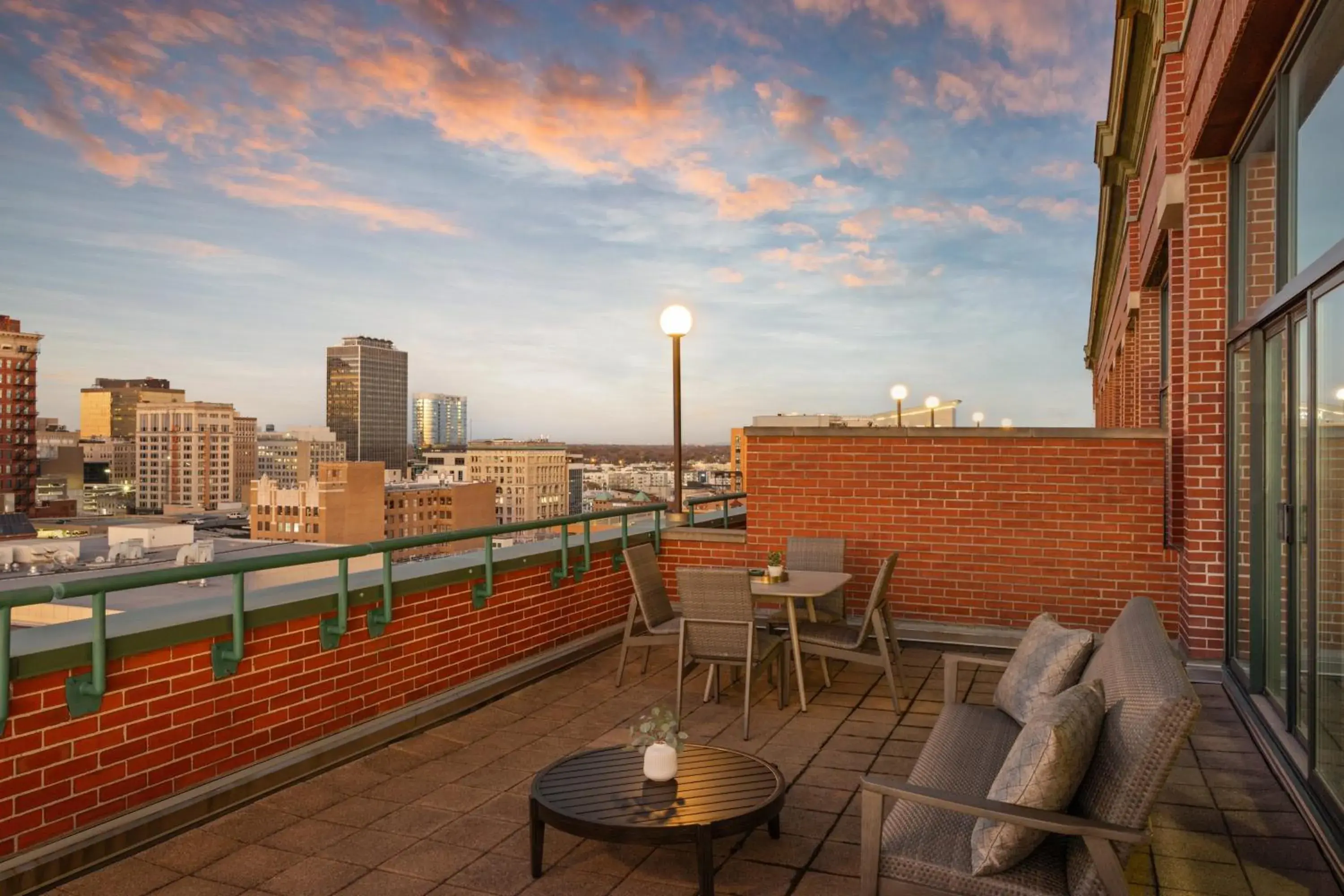 Premier Cityview Room - 2 Double Beds in Omni Severin Hotel Premier Cityview Room - 2 Double Beds in Omni Severin Hotel