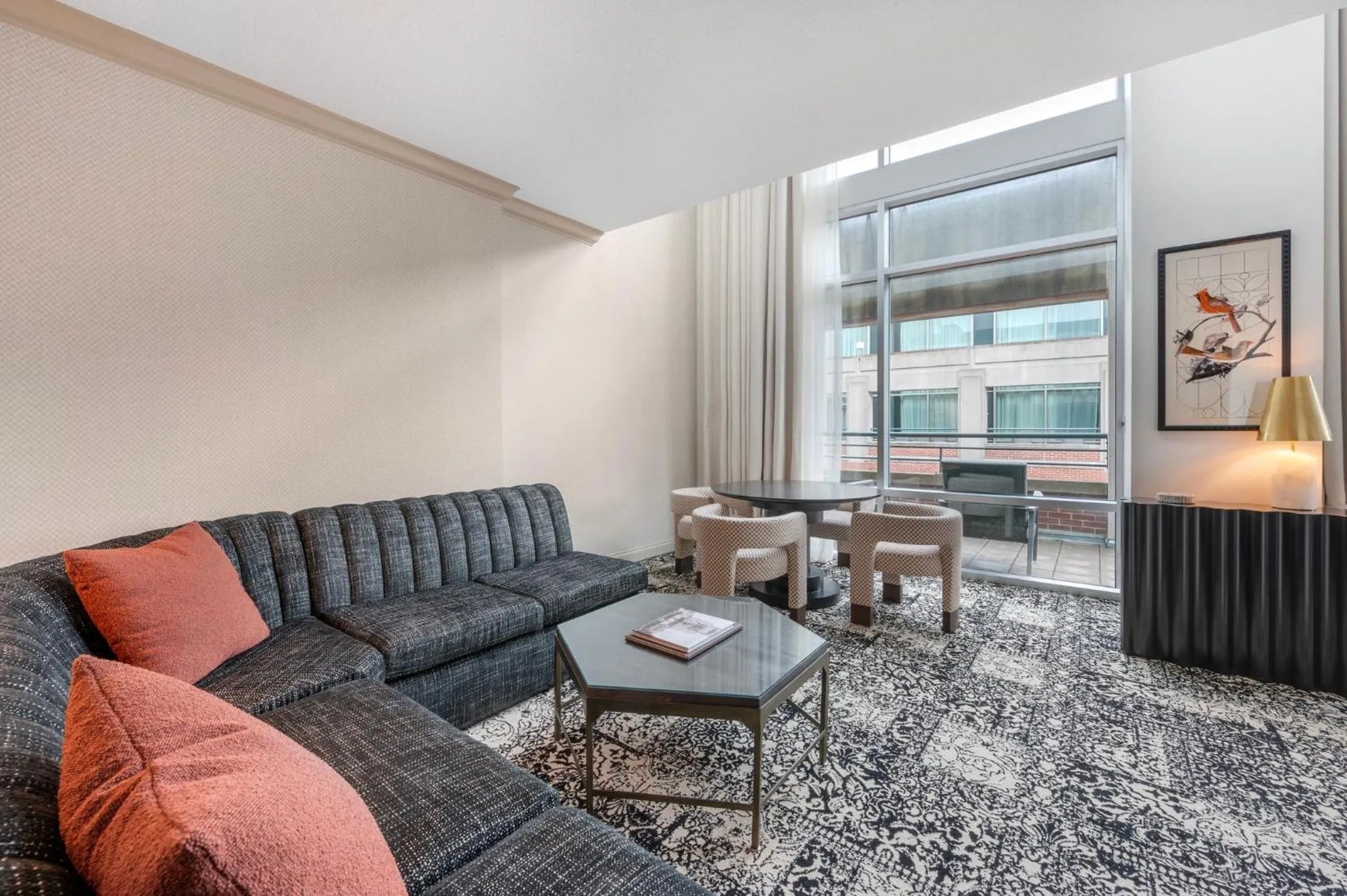 Bedroom in Omni Severin Hotel