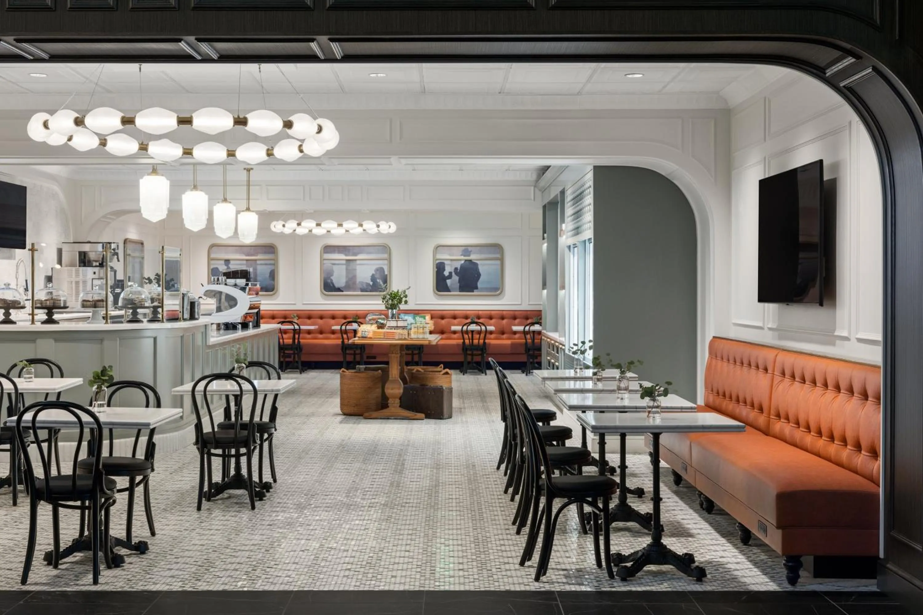 Restaurant/places to eat in Omni Severin Hotel