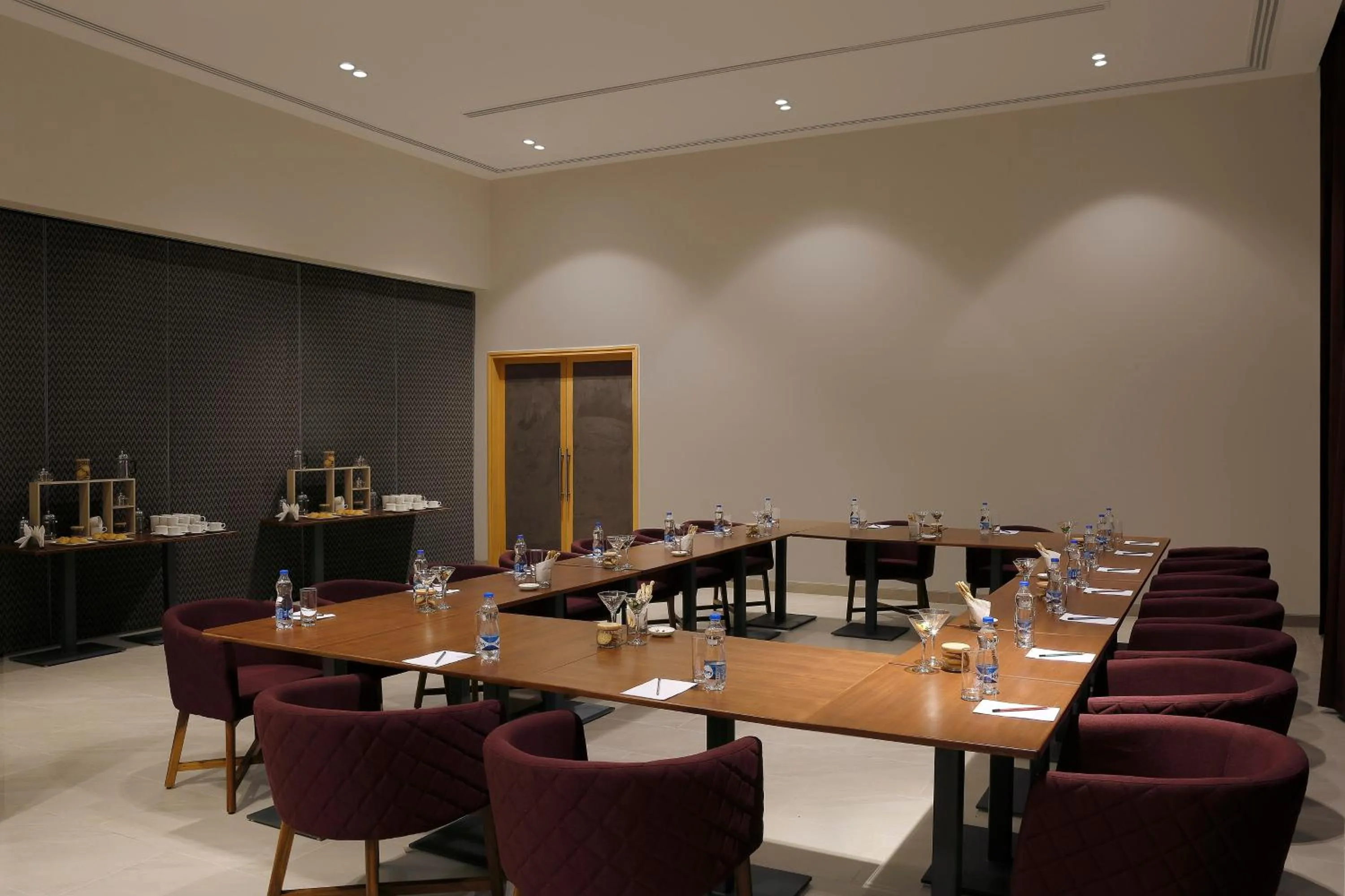 Business facilities in Ginger Dwarka