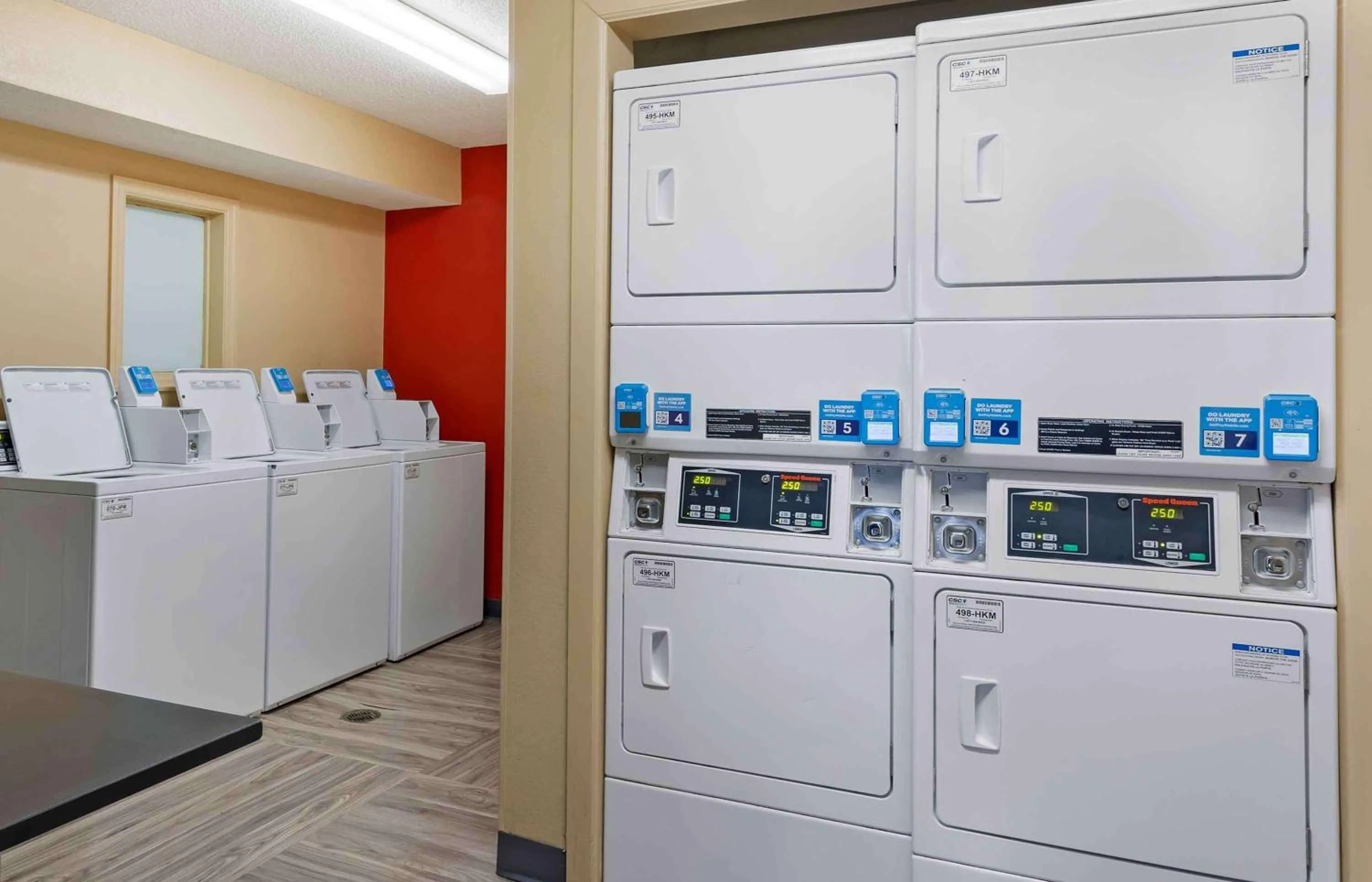 Property building in Extended Stay America Select Suites - St Louis - Westport - Craig Road